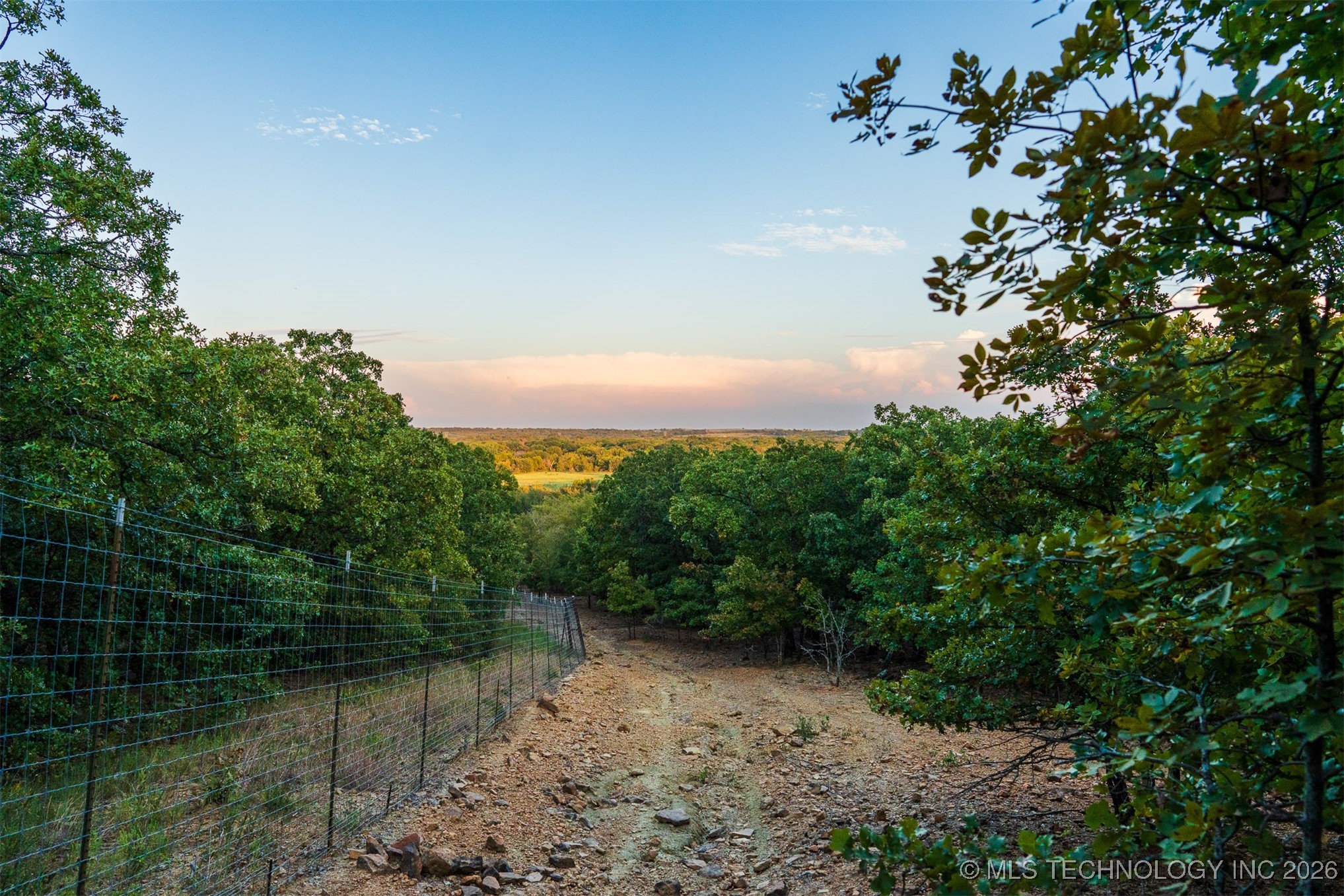 106082 N 3810 Street Property Photo 90