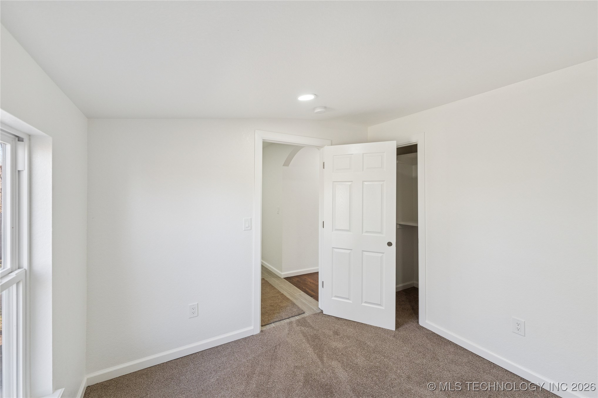 4129 W 8th Street Property Photo 14