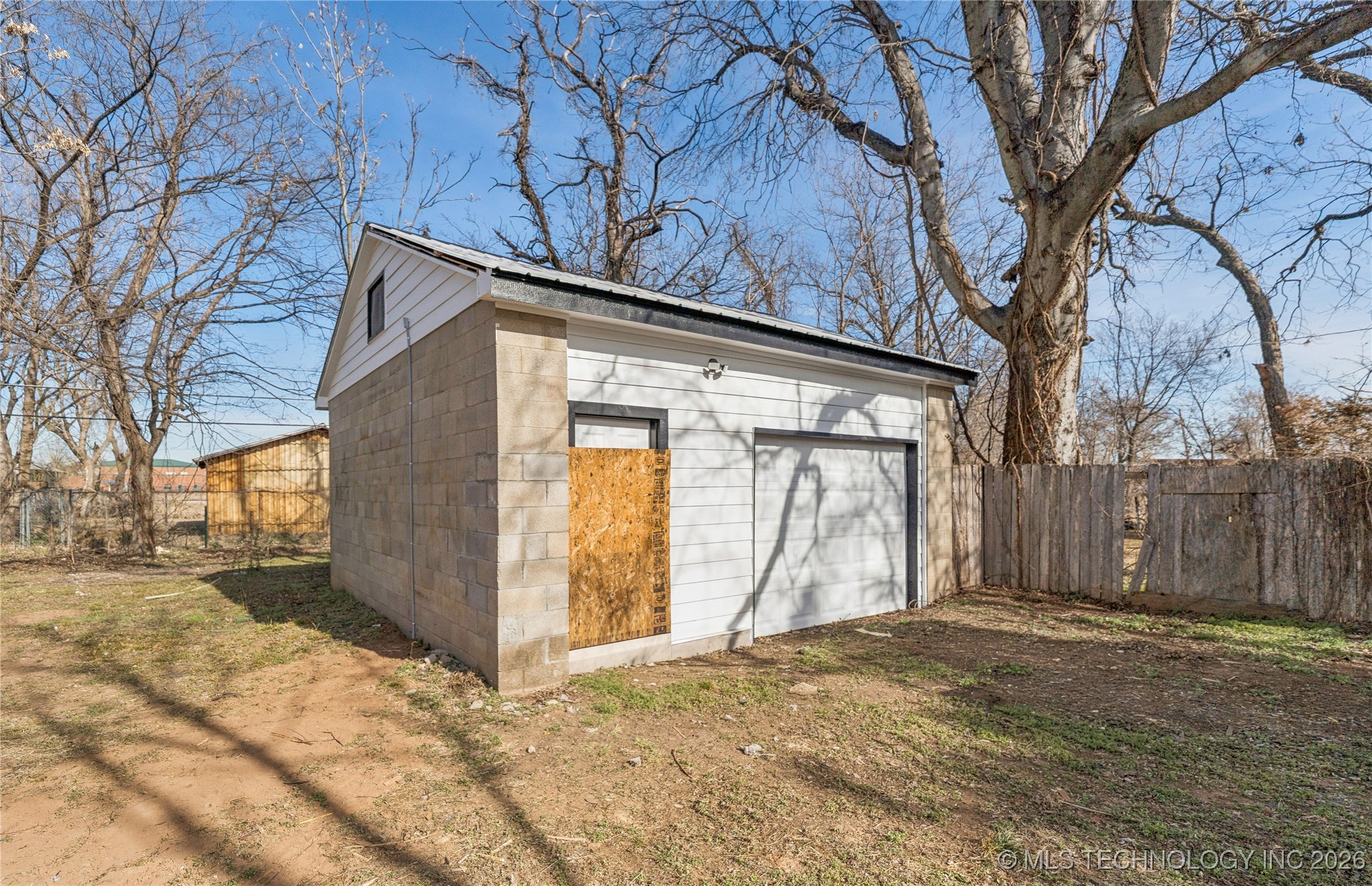 4129 W 8th Street Property Photo 18