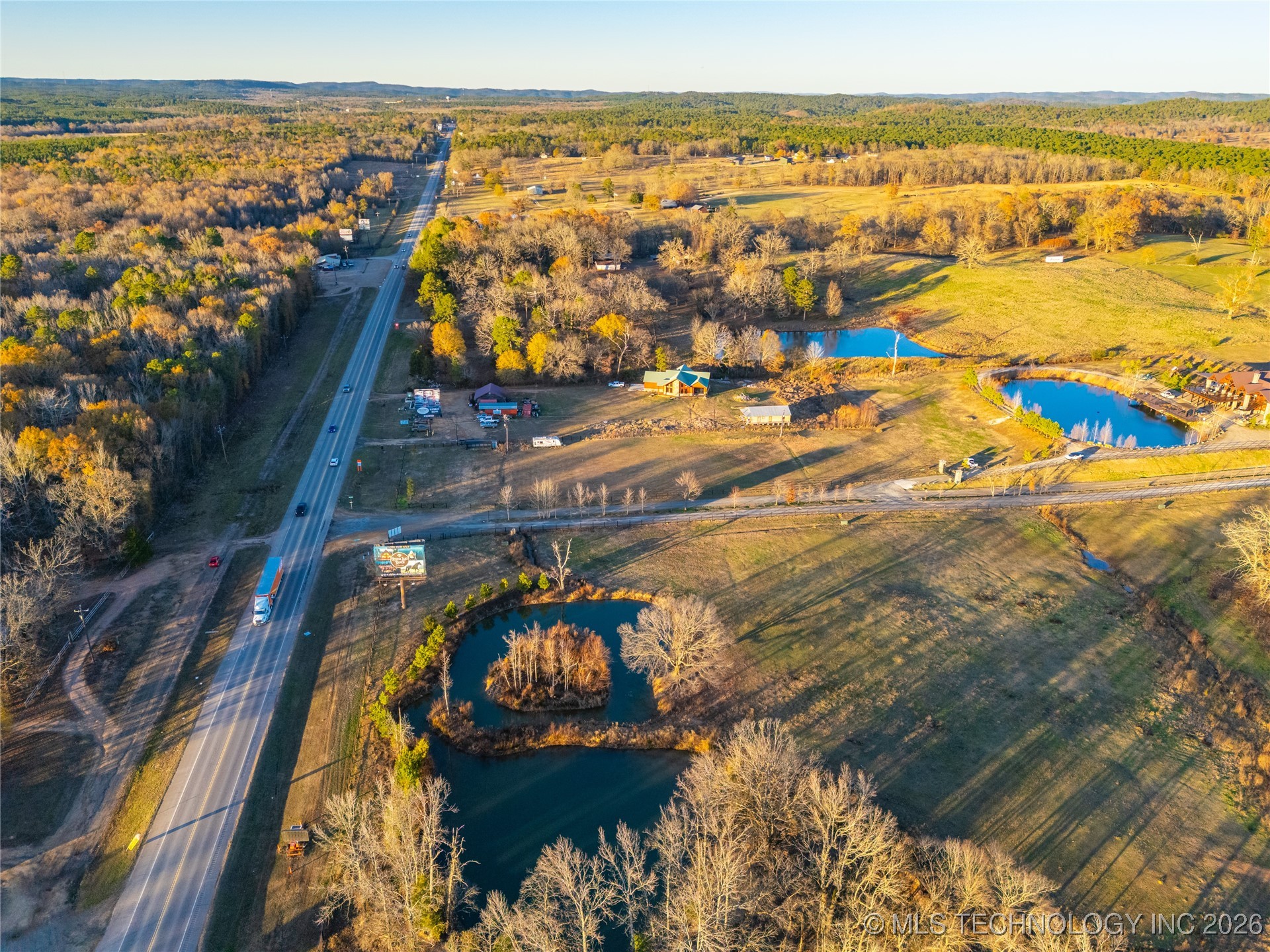 5148 N Us Highway 259 Property Photo 3