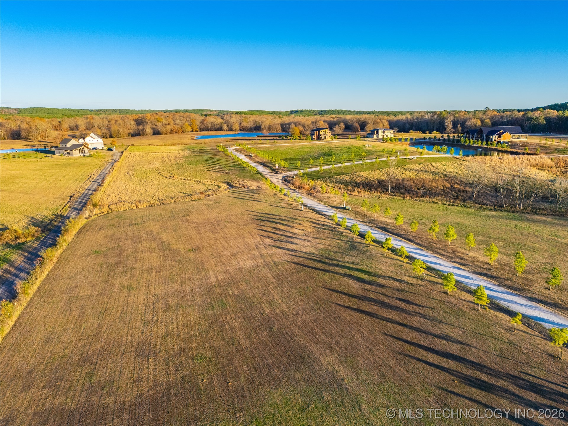 5148 N Us Highway 259 Property Photo 4