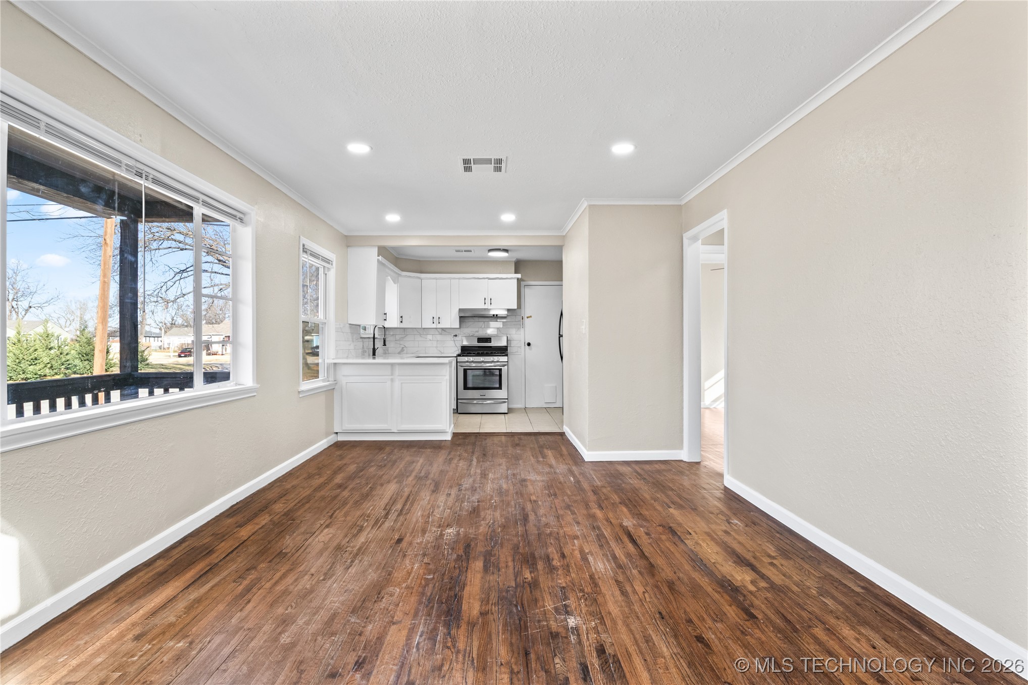 4711 S Boston Avenue Property Photo 6