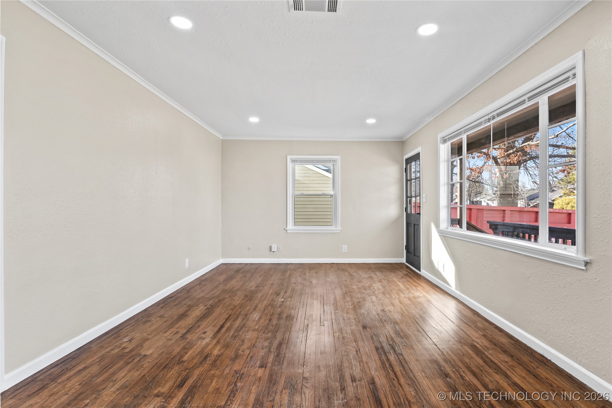 4711 S Boston Avenue Property Photo 9