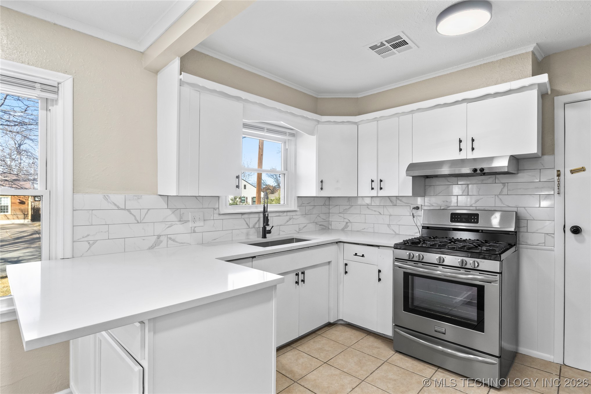 4711 S Boston Avenue Property Photo 10