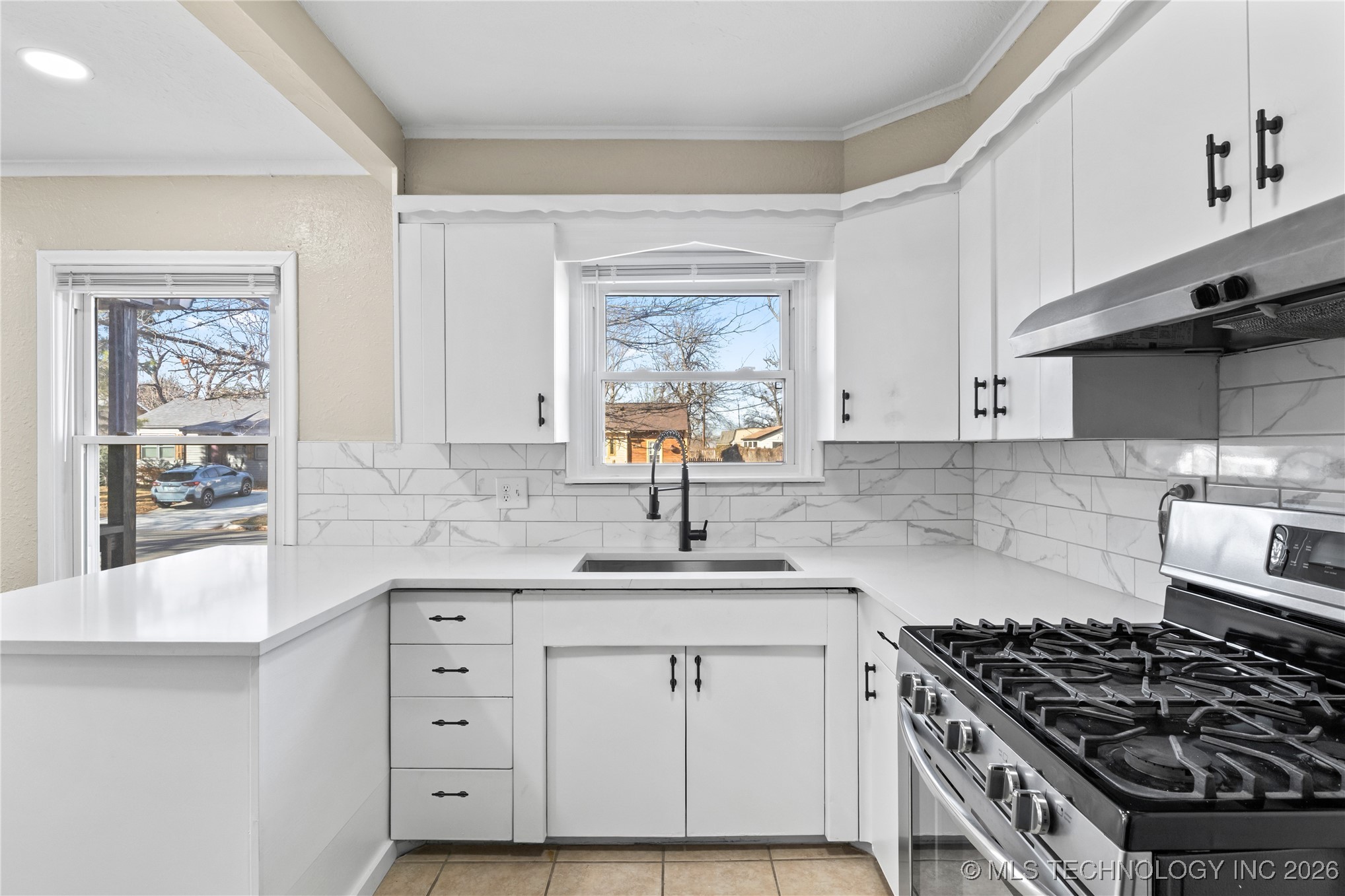 4711 S Boston Avenue Property Photo 11