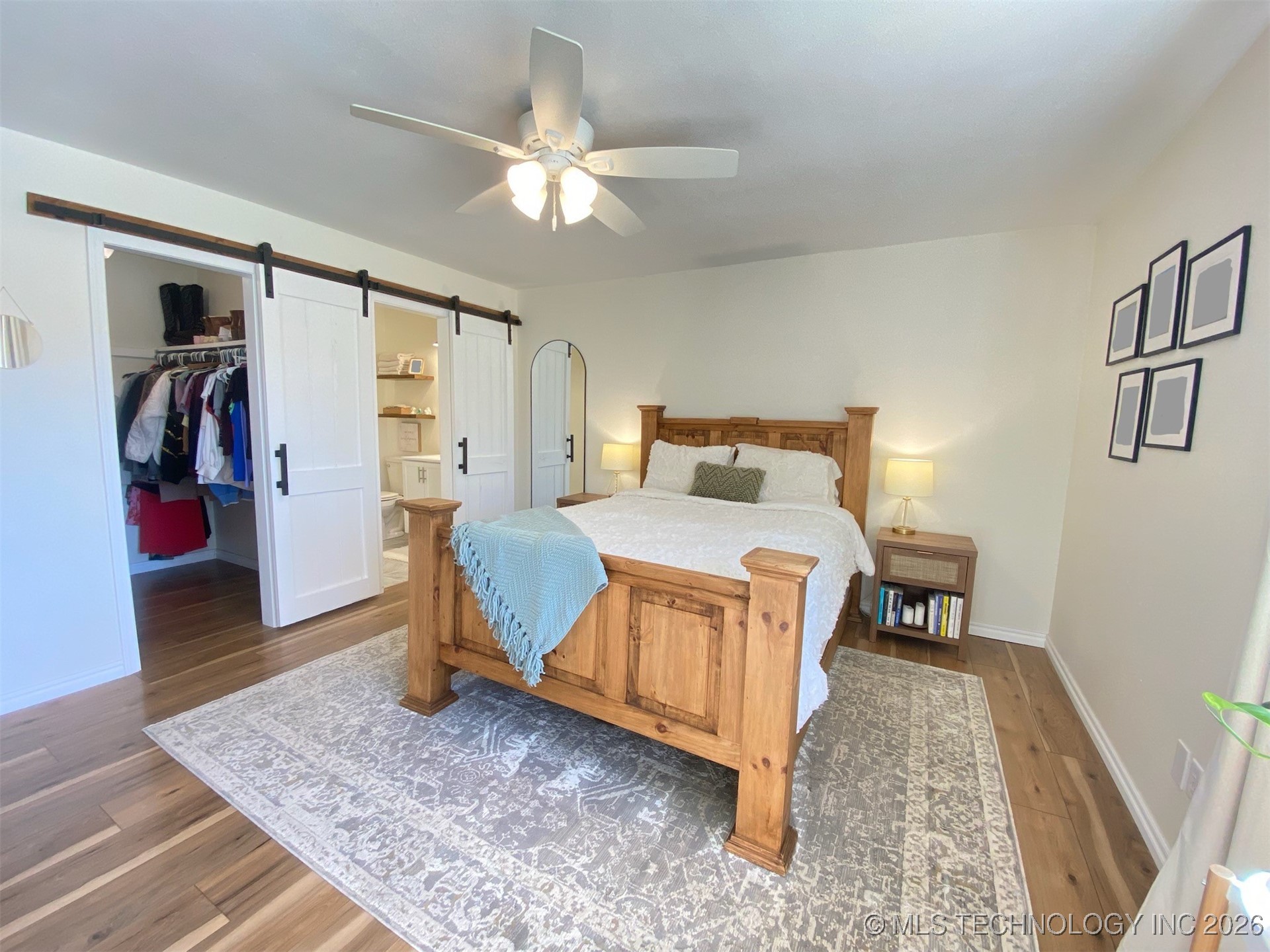 809 Warwick Drive Property Photo 2