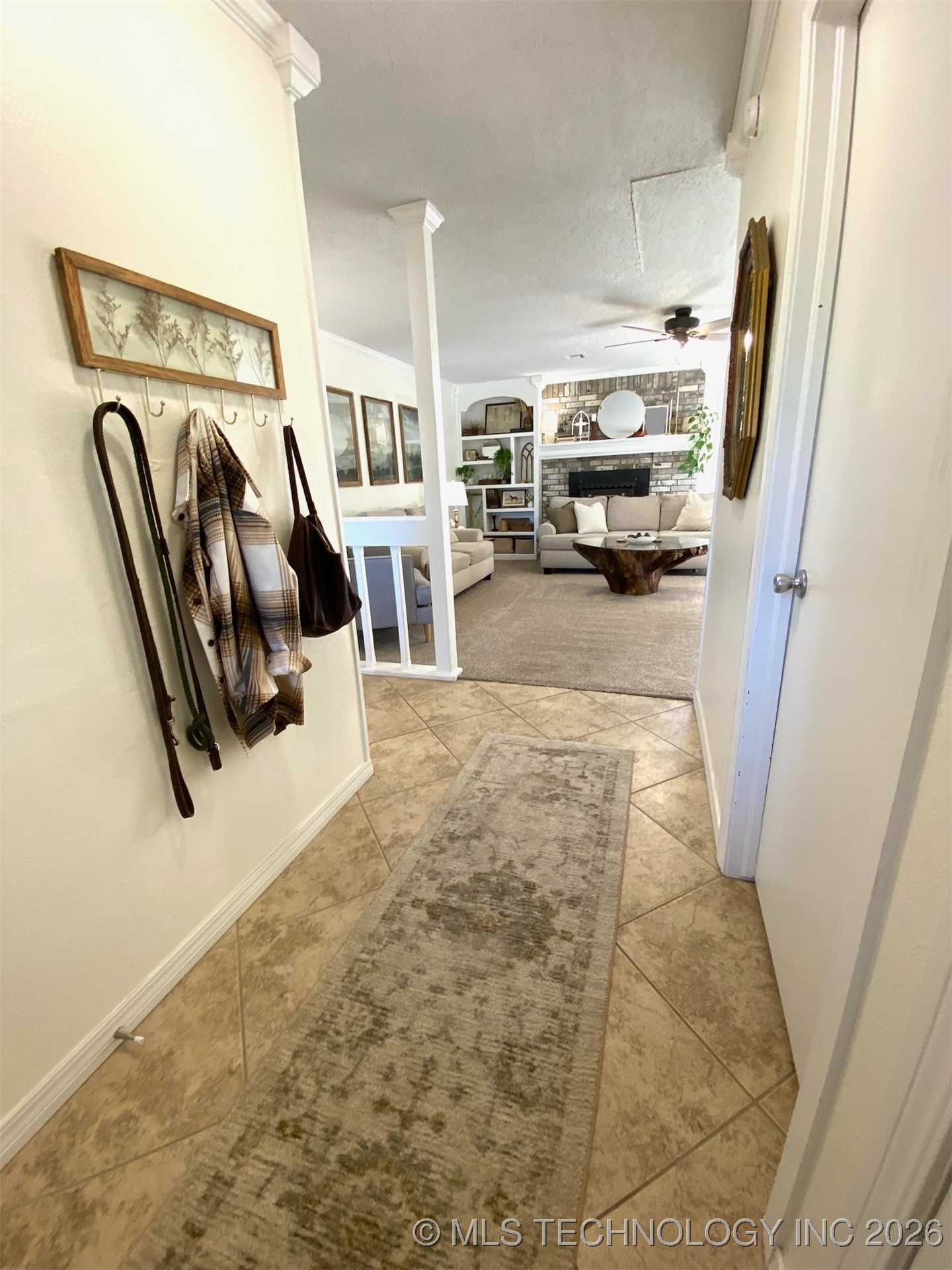 809 Warwick Drive Property Photo 5