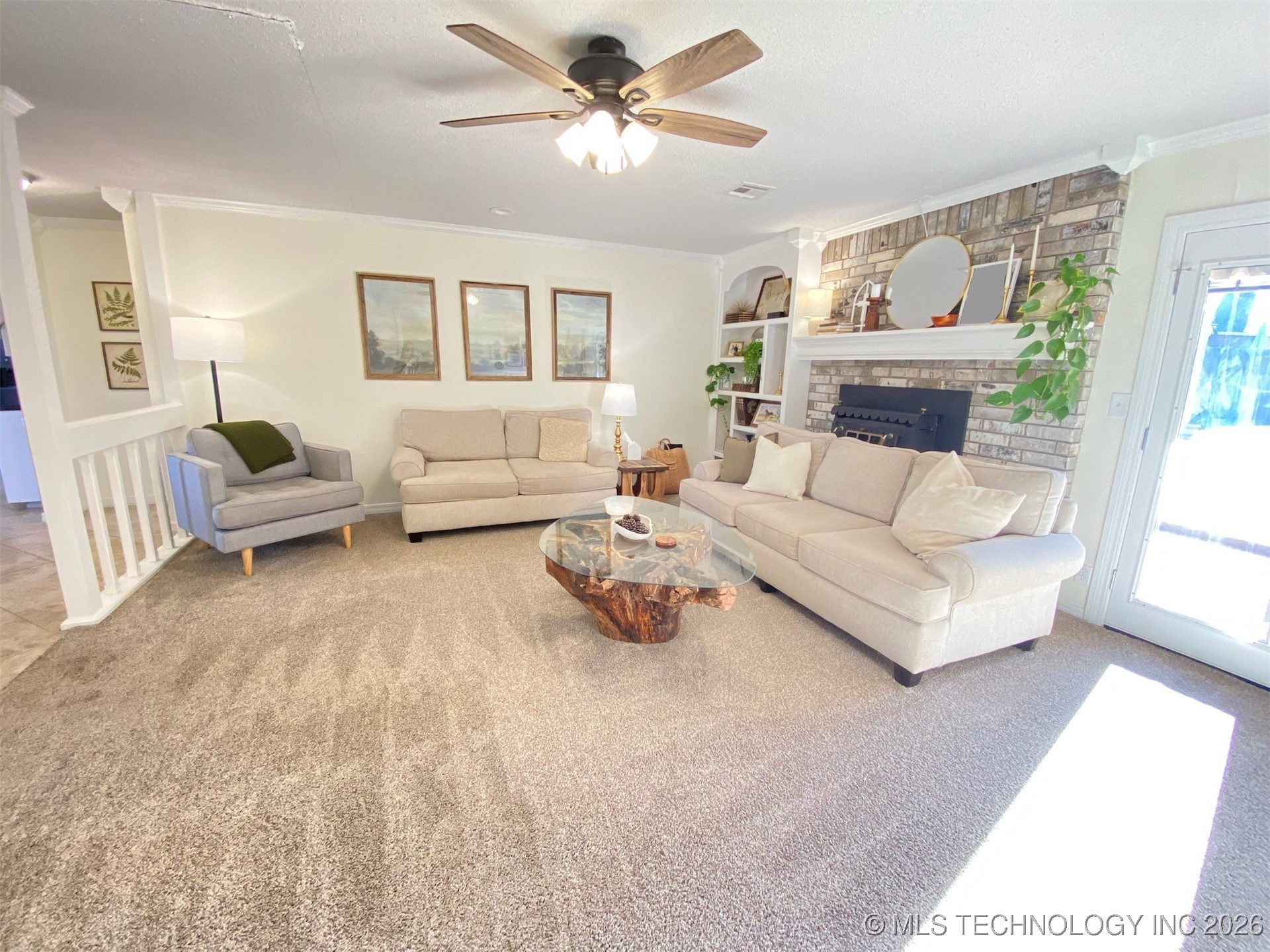 809 Warwick Drive Property Photo 7