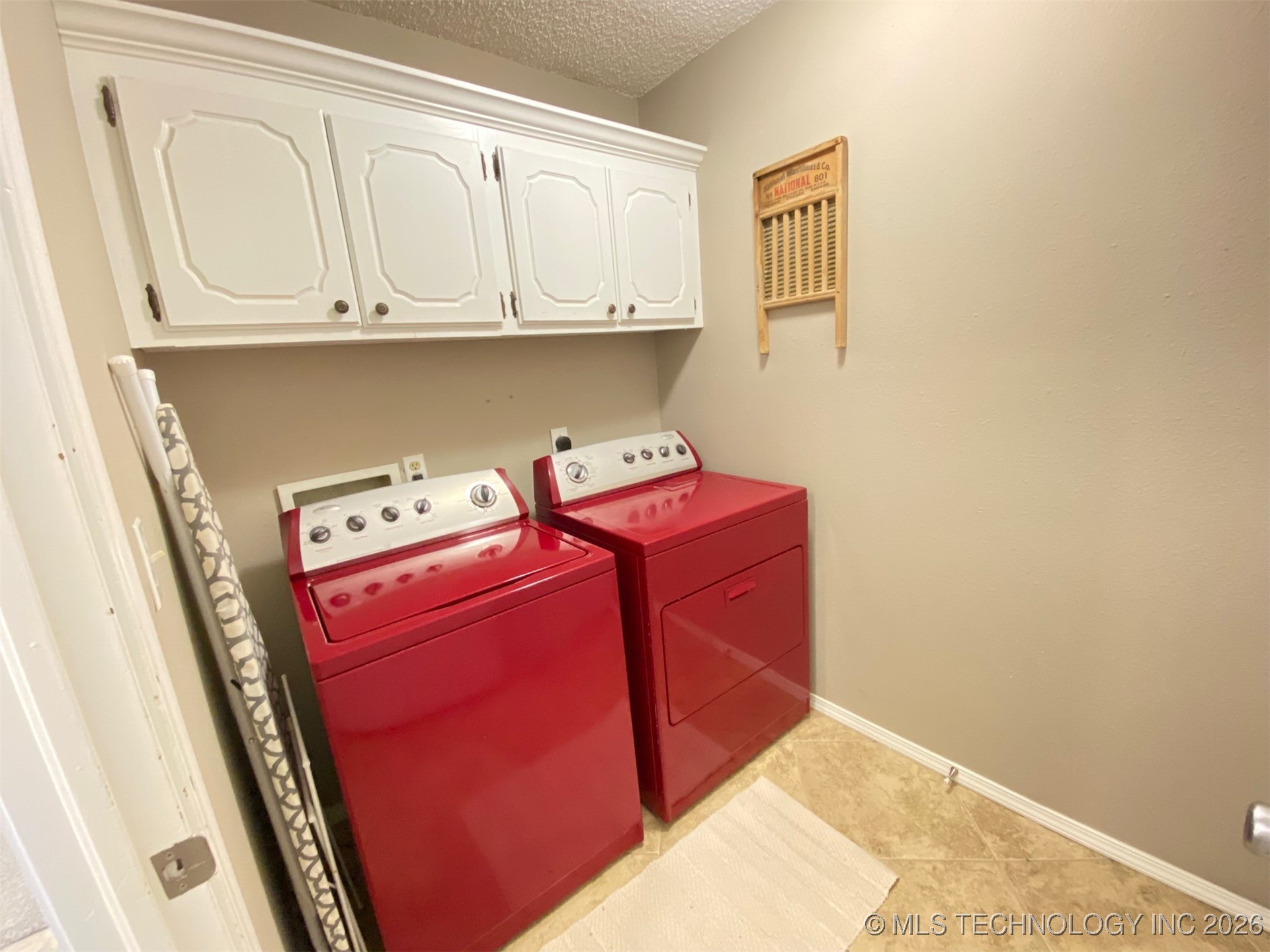 809 Warwick Drive Property Photo 15