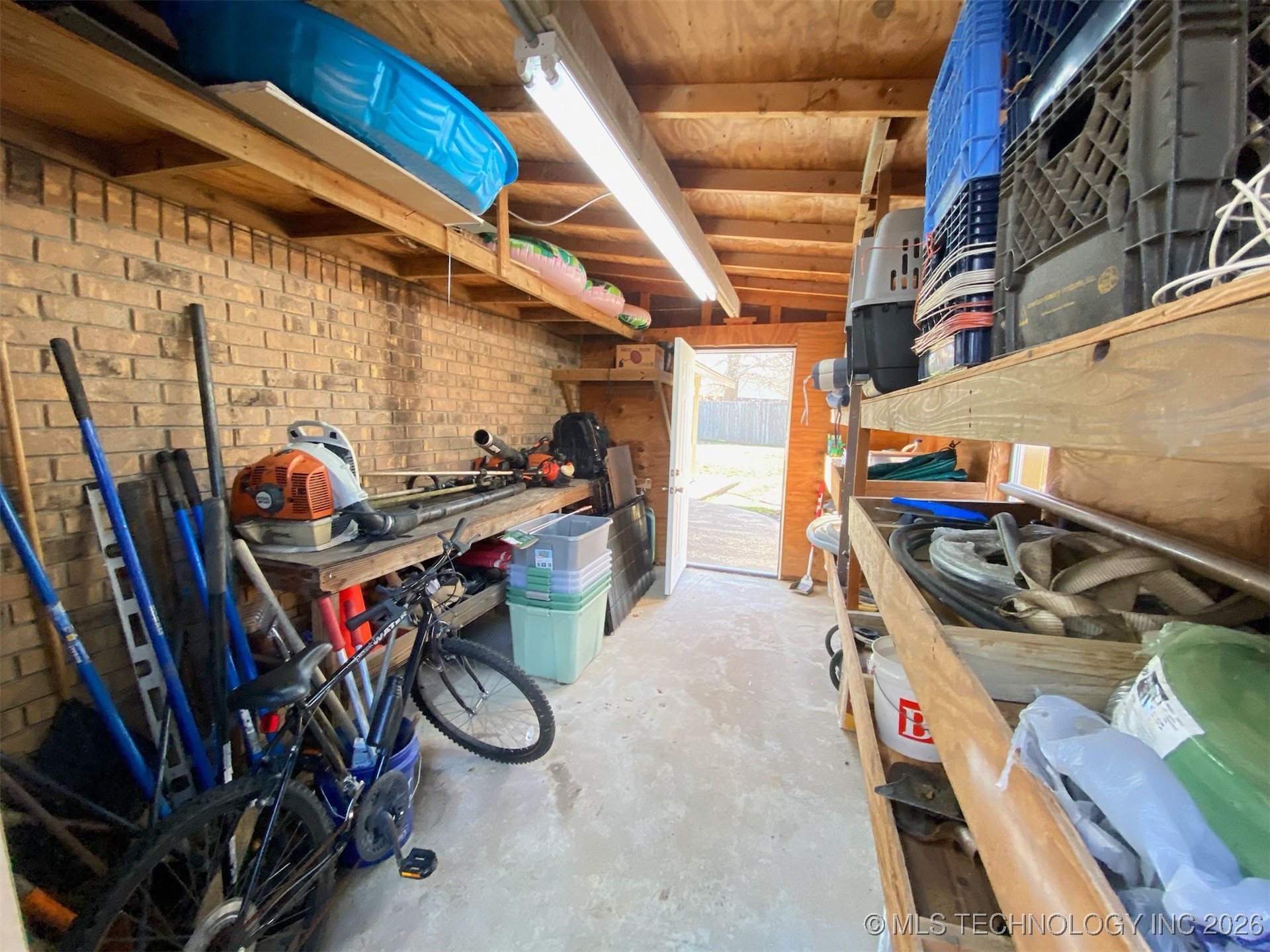 809 Warwick Drive Property Photo 30