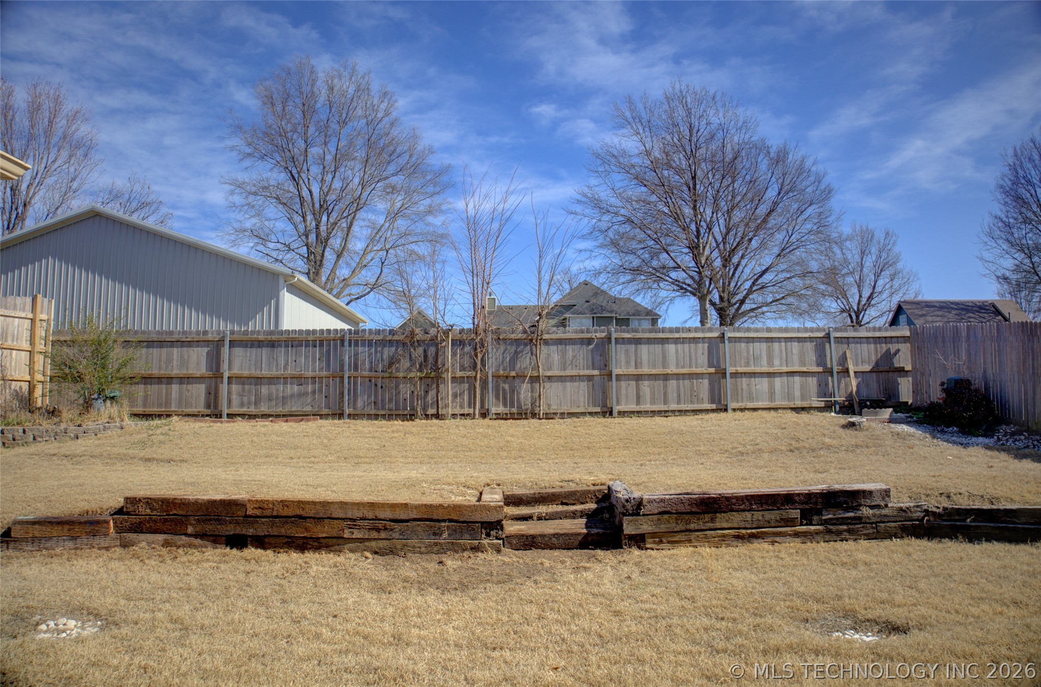 11407 S Locust Avenue Property Photo 40