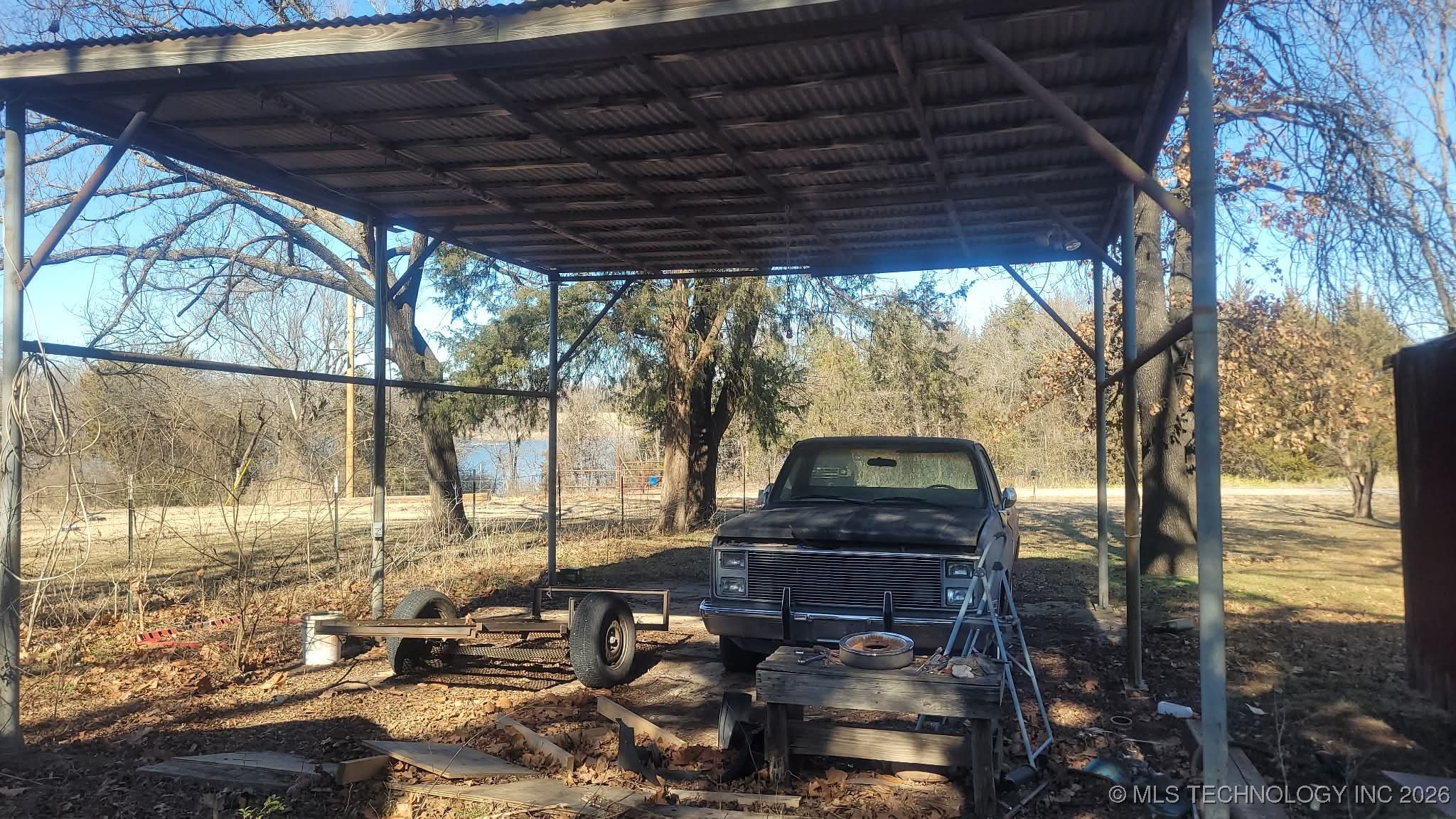 521 N Elm Street Property Photo 5