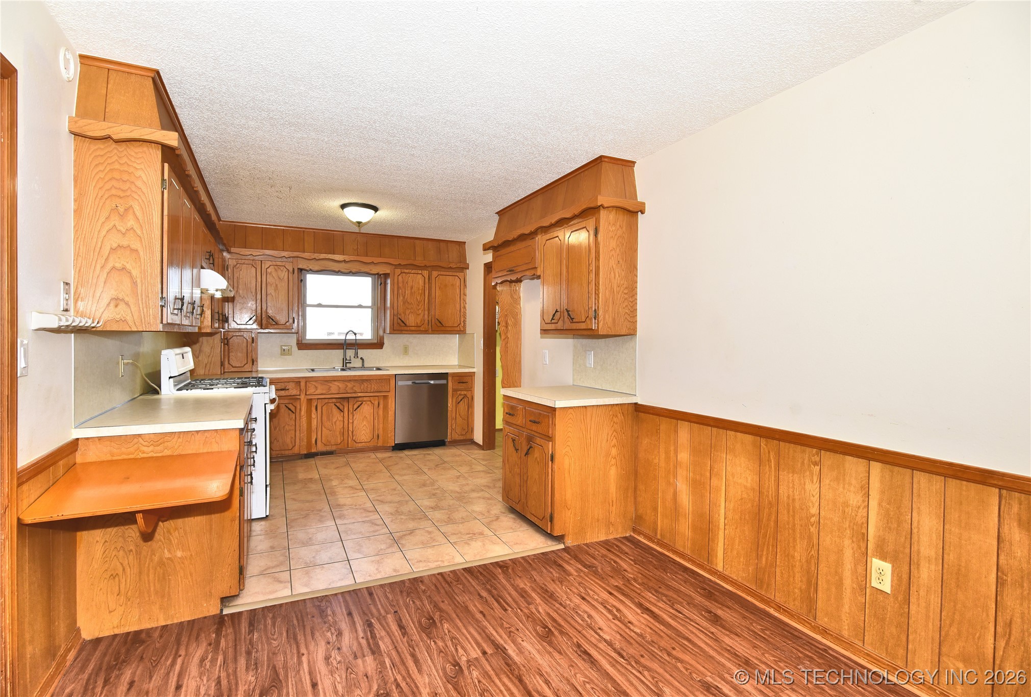 139 Meadow View Street Property Photo 11