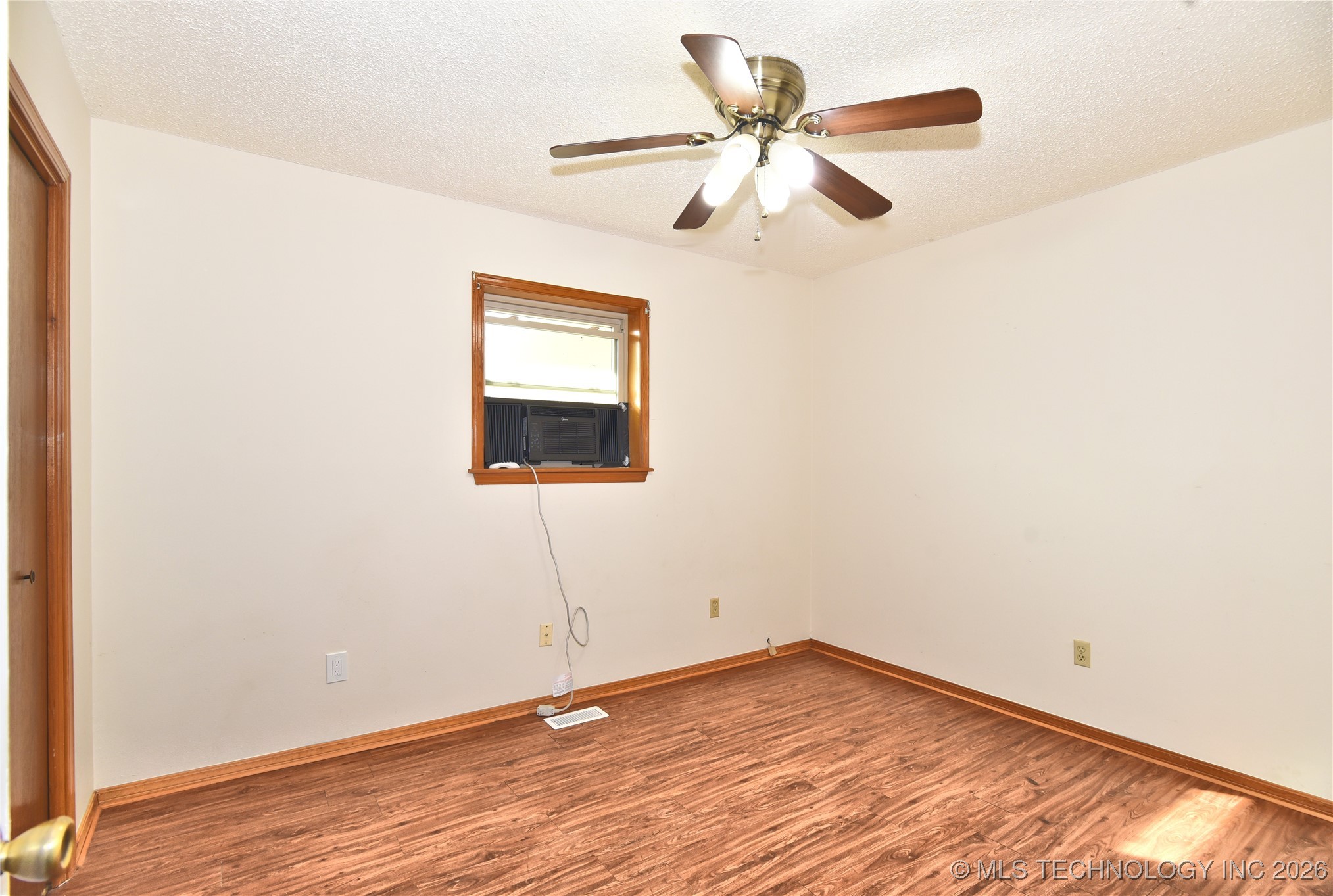 139 Meadow View Street Property Photo 24