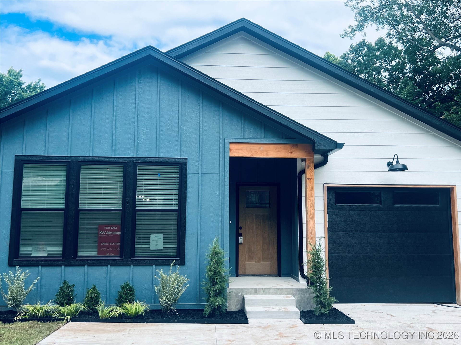 31 Circle Drive Property Photo 2