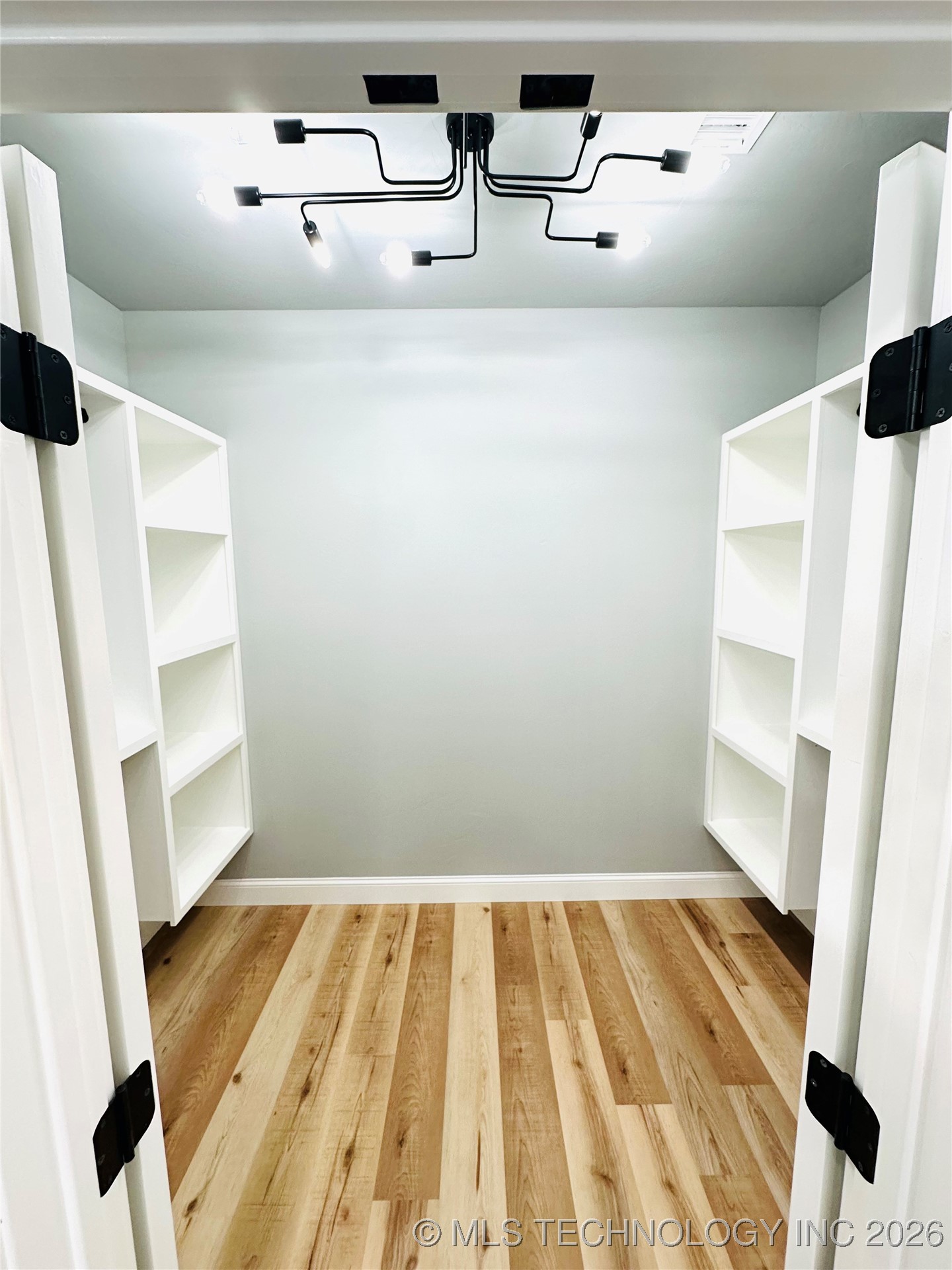 31 Circle Drive Property Photo 16