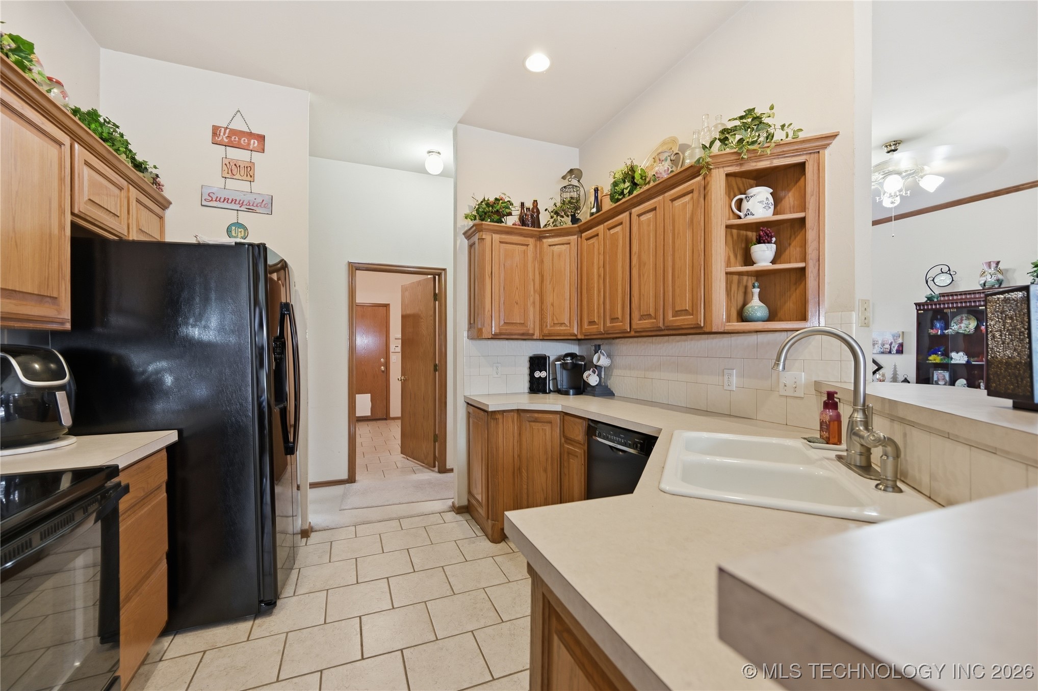 10513 Admiral Drive Property Photo 14