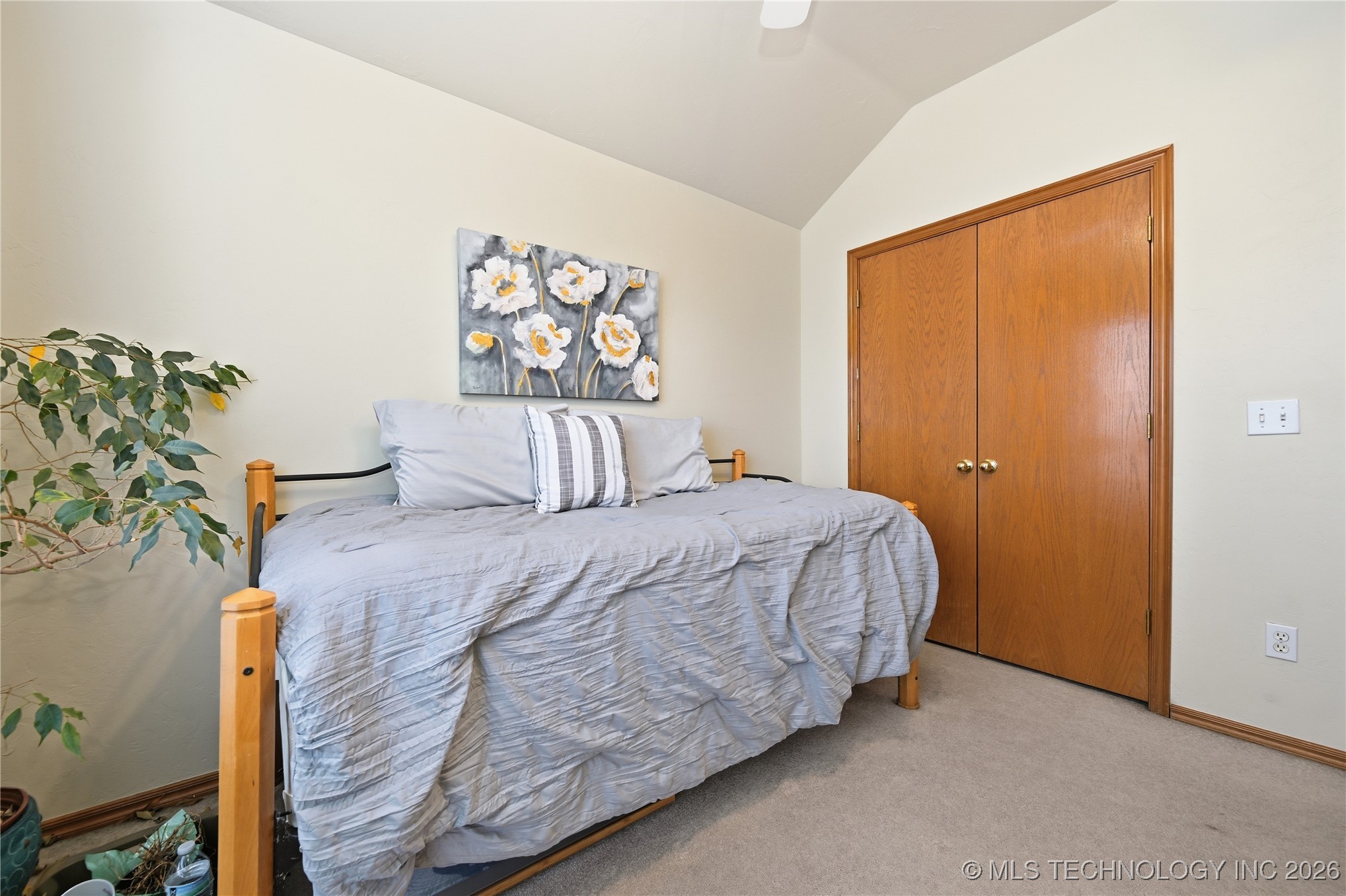 10513 Admiral Drive Property Photo 25