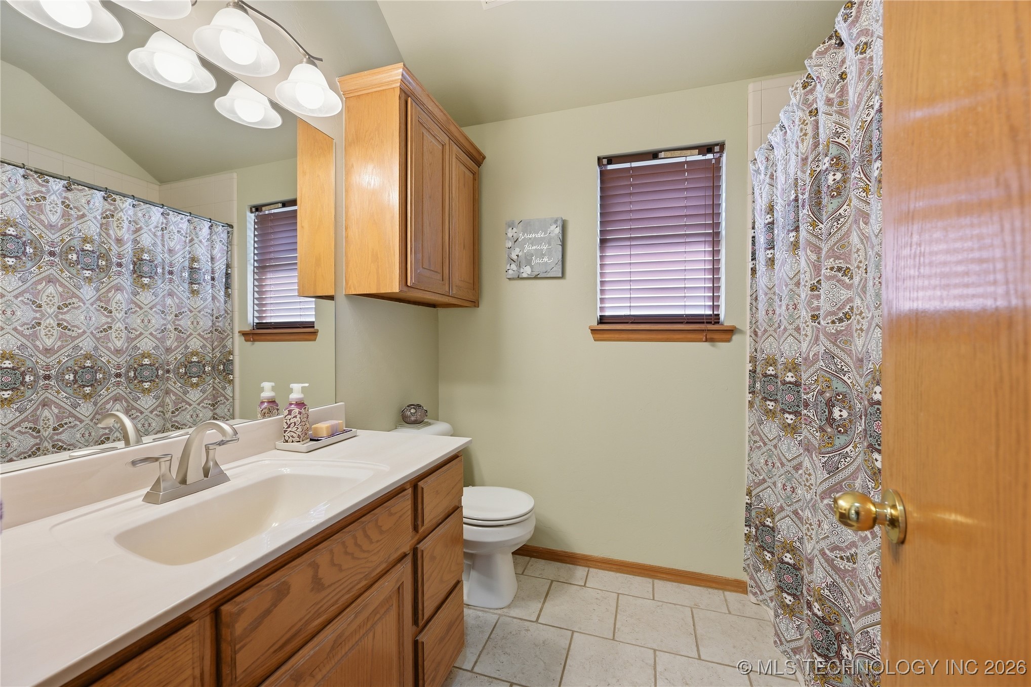 10513 Admiral Drive Property Photo 26