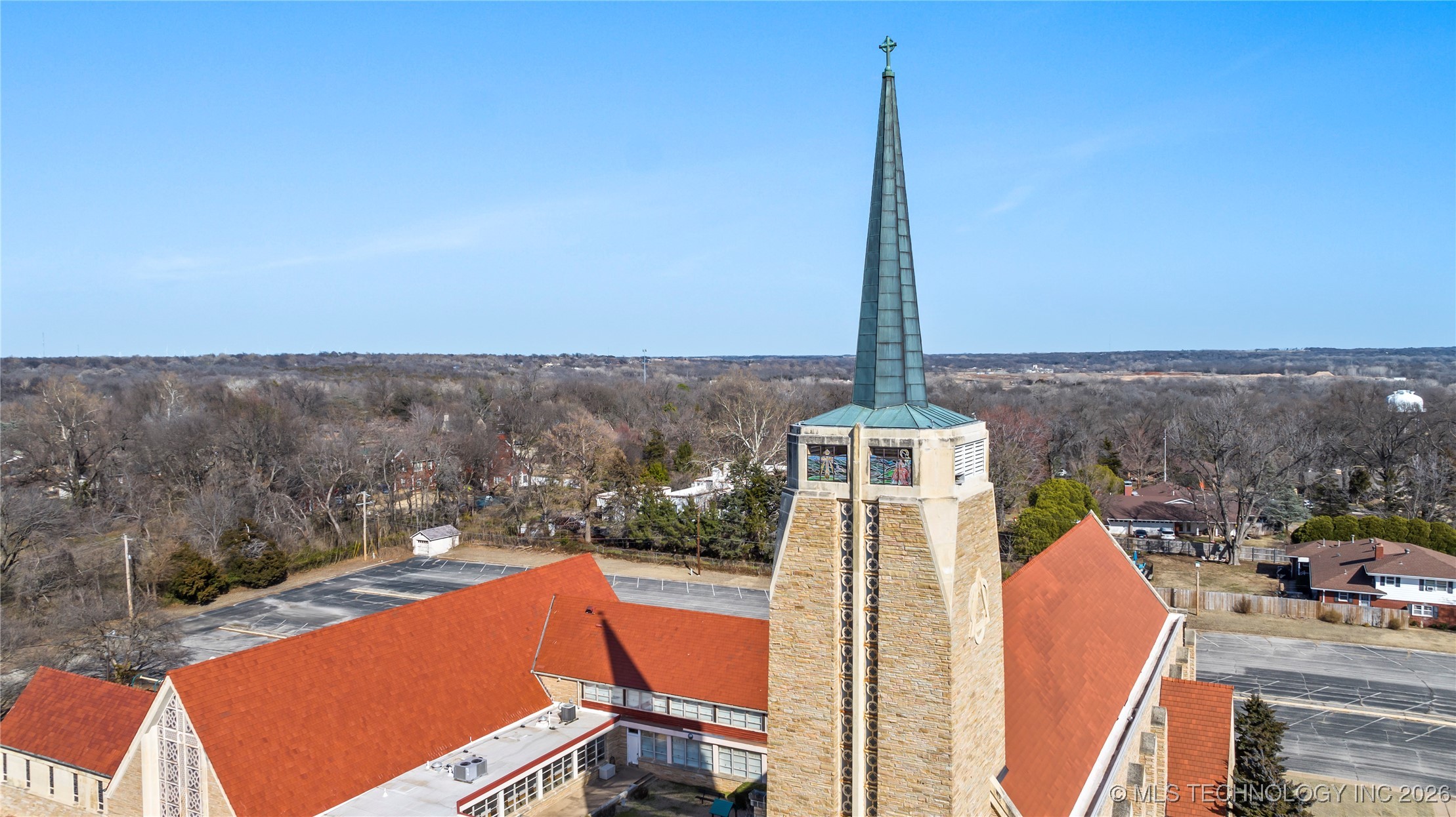 1505 E Grand Avenue Property Photo 17