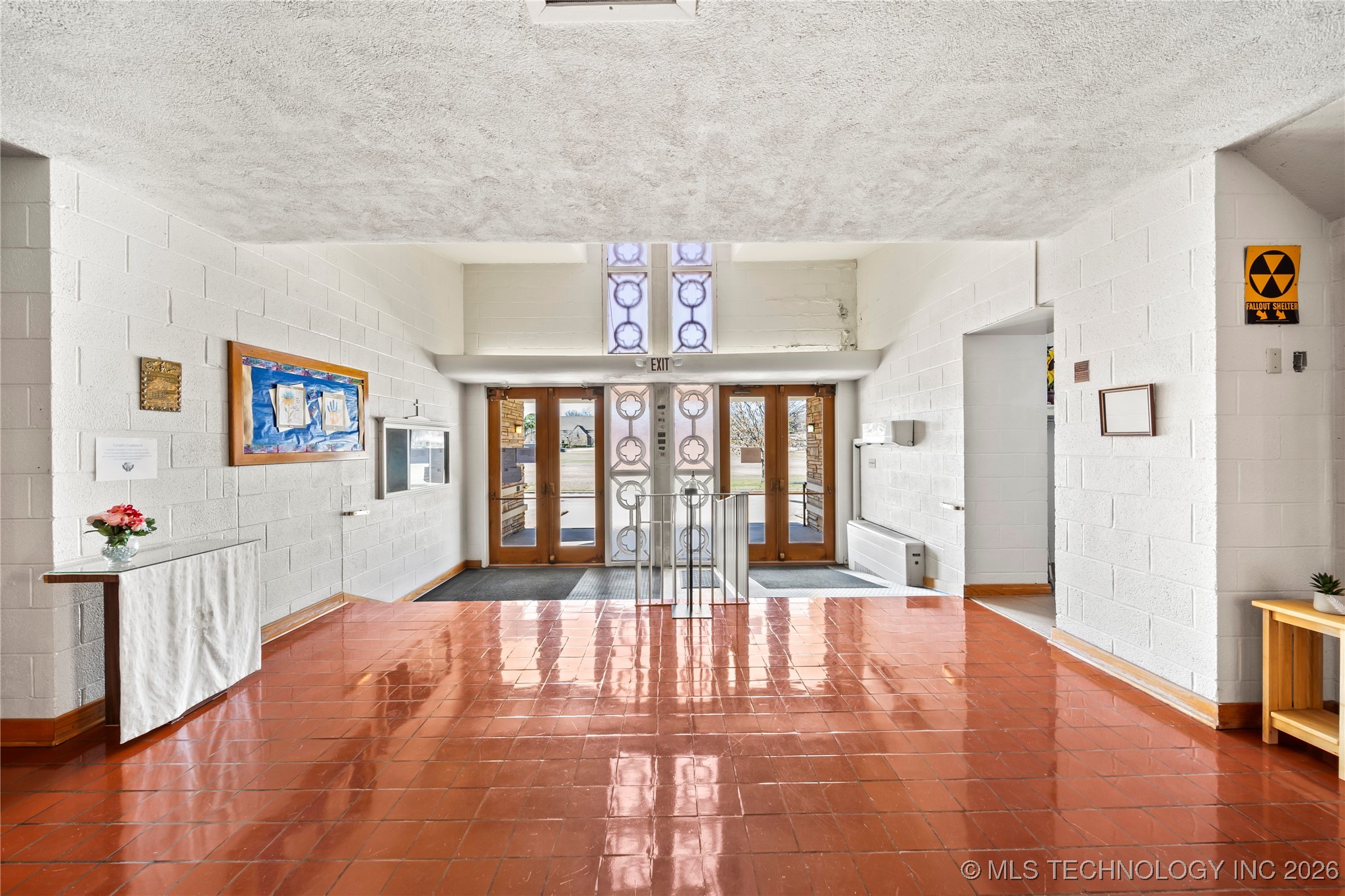 1505 E Grand Avenue Property Photo 20