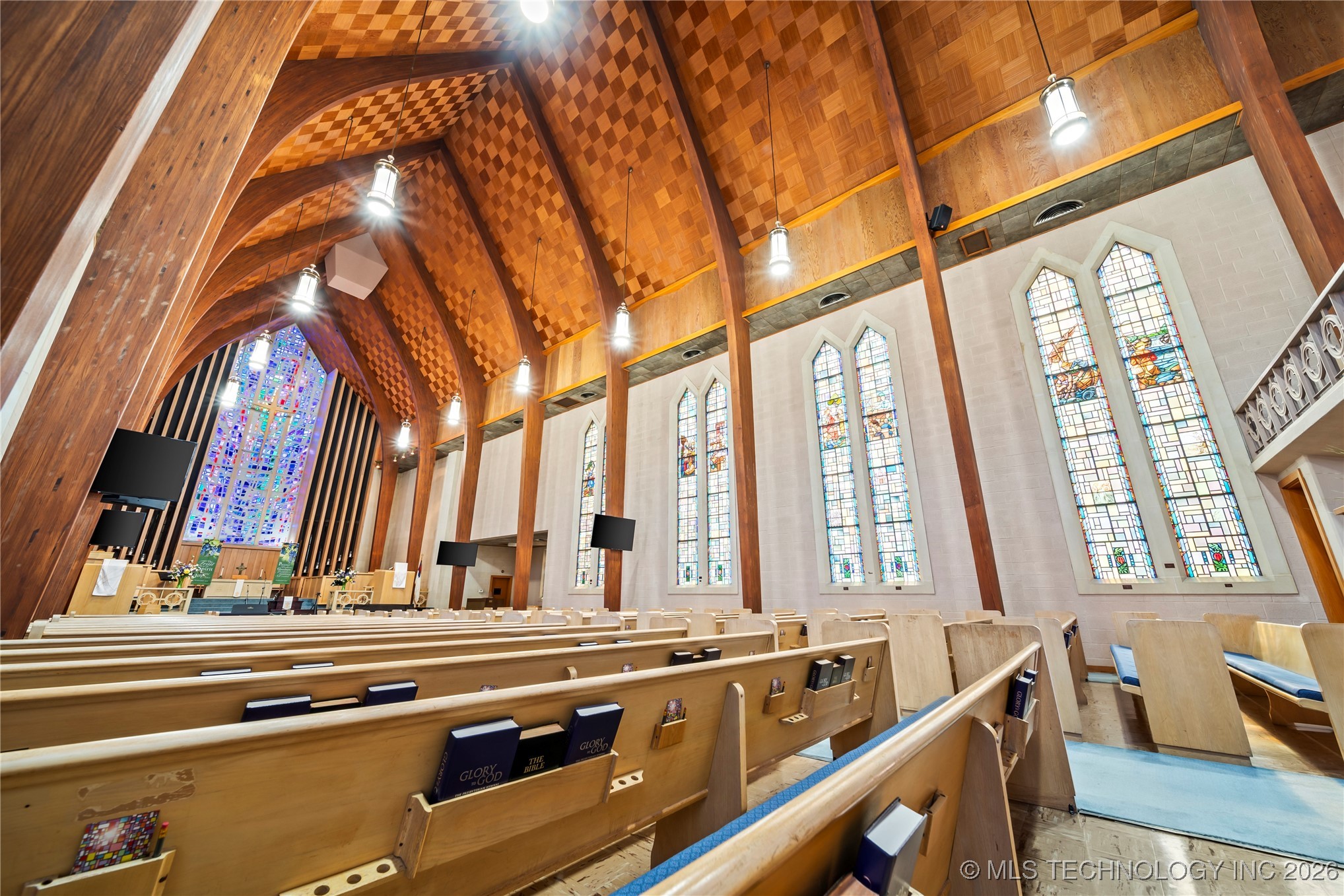 1505 E Grand Avenue Property Photo 24