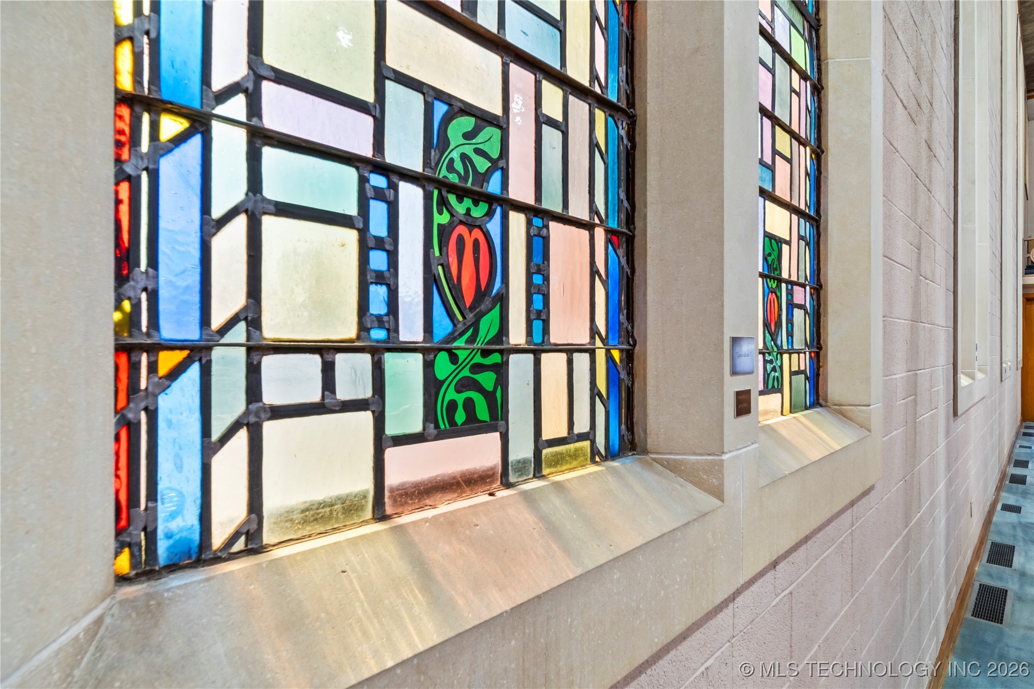 1505 E Grand Avenue Property Photo 30