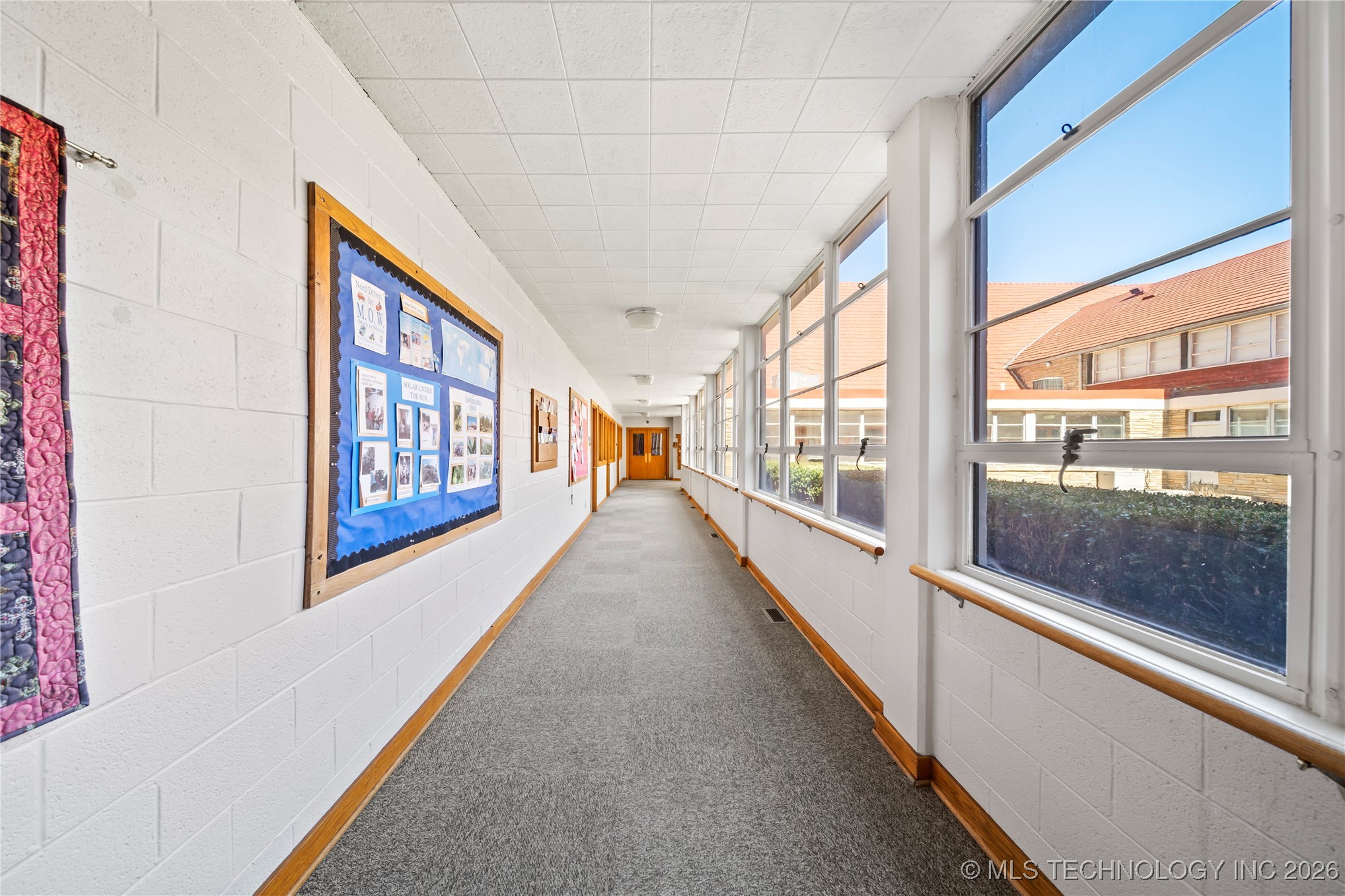 1505 E Grand Avenue Property Photo 35