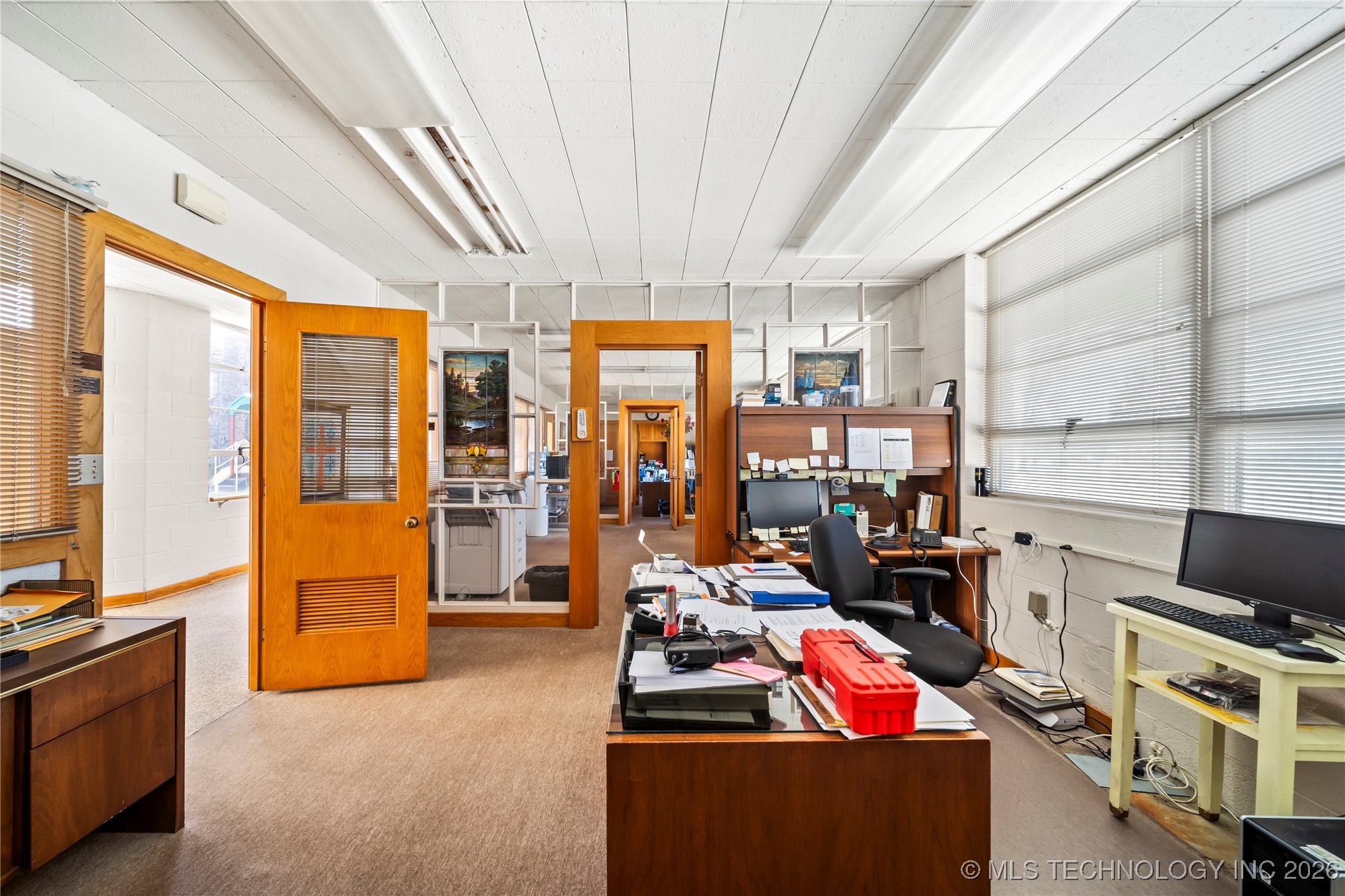 1505 E Grand Avenue Property Photo 36