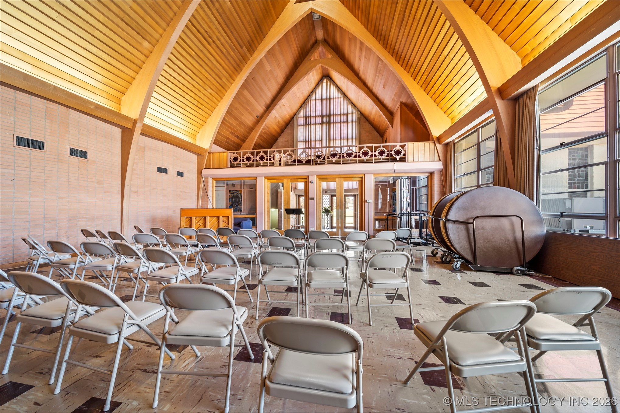 1505 E Grand Avenue Property Photo 48