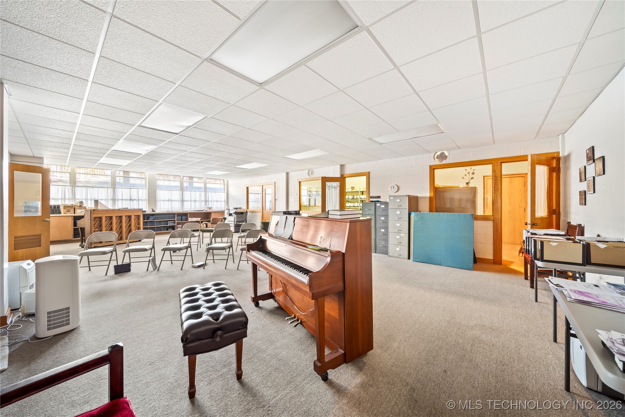 1505 E Grand Avenue Property Photo 56