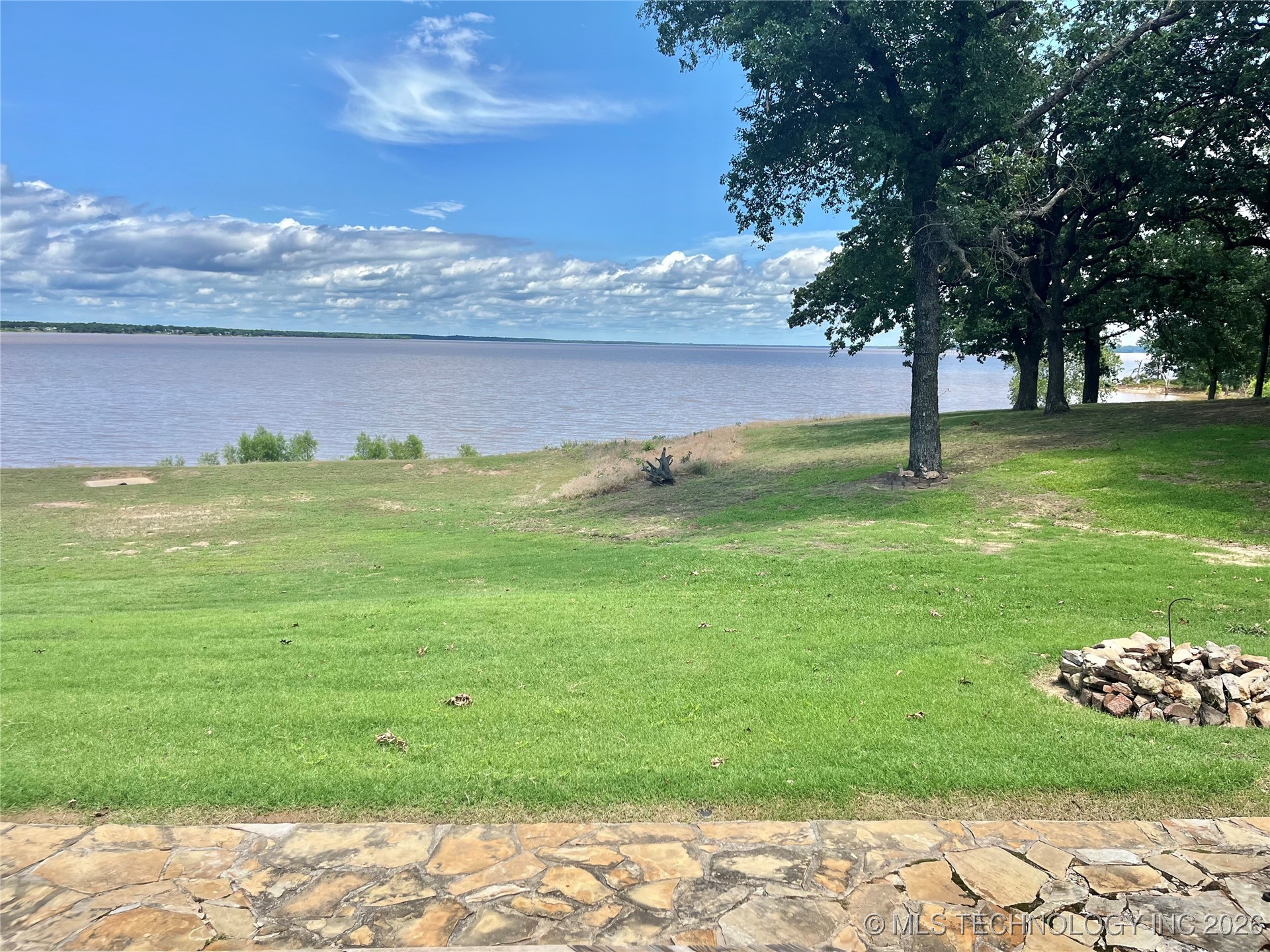 5168 Tower Drive Property Photo 4