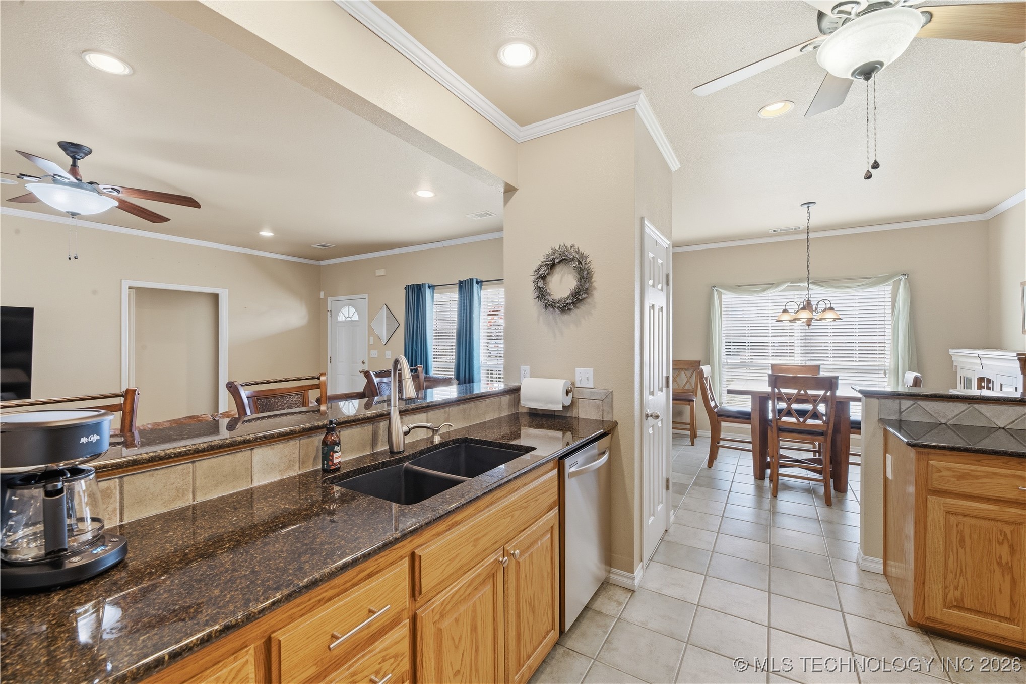 18435 N Jamestown Avenue Property Photo 9