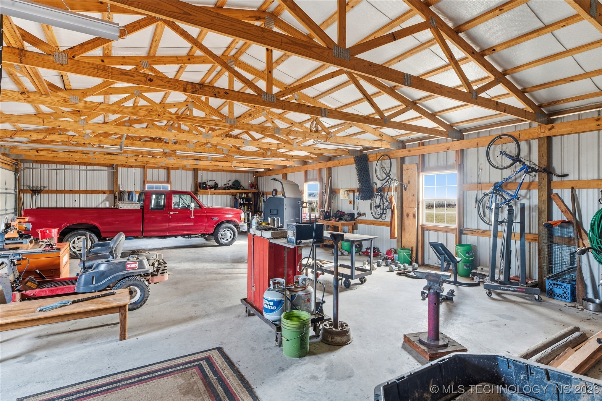 18435 N Jamestown Avenue Property Photo 27