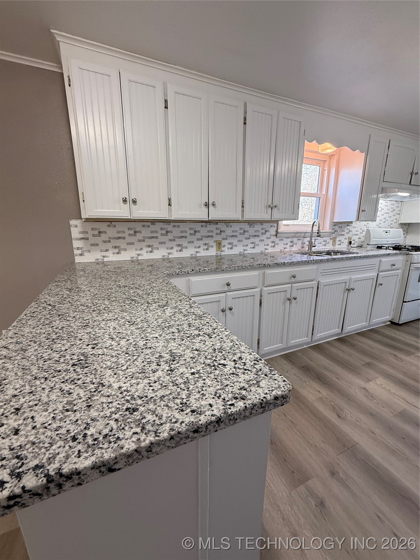 204 N Garrison Avenue Property Photo 3