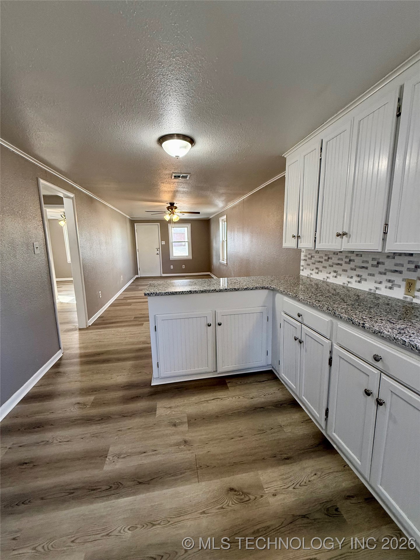 204 N Garrison Avenue Property Photo 10