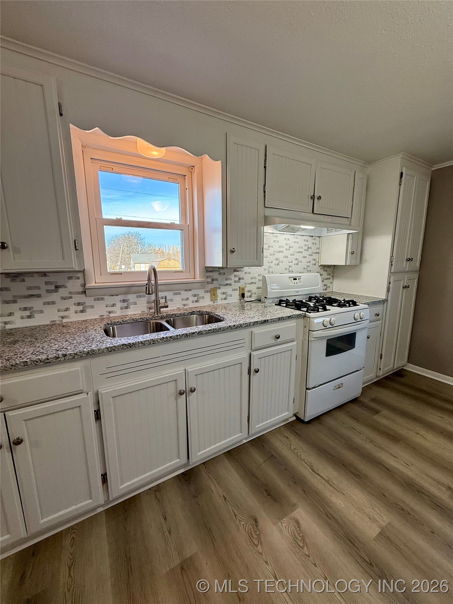 204 N Garrison Avenue Property Photo 12