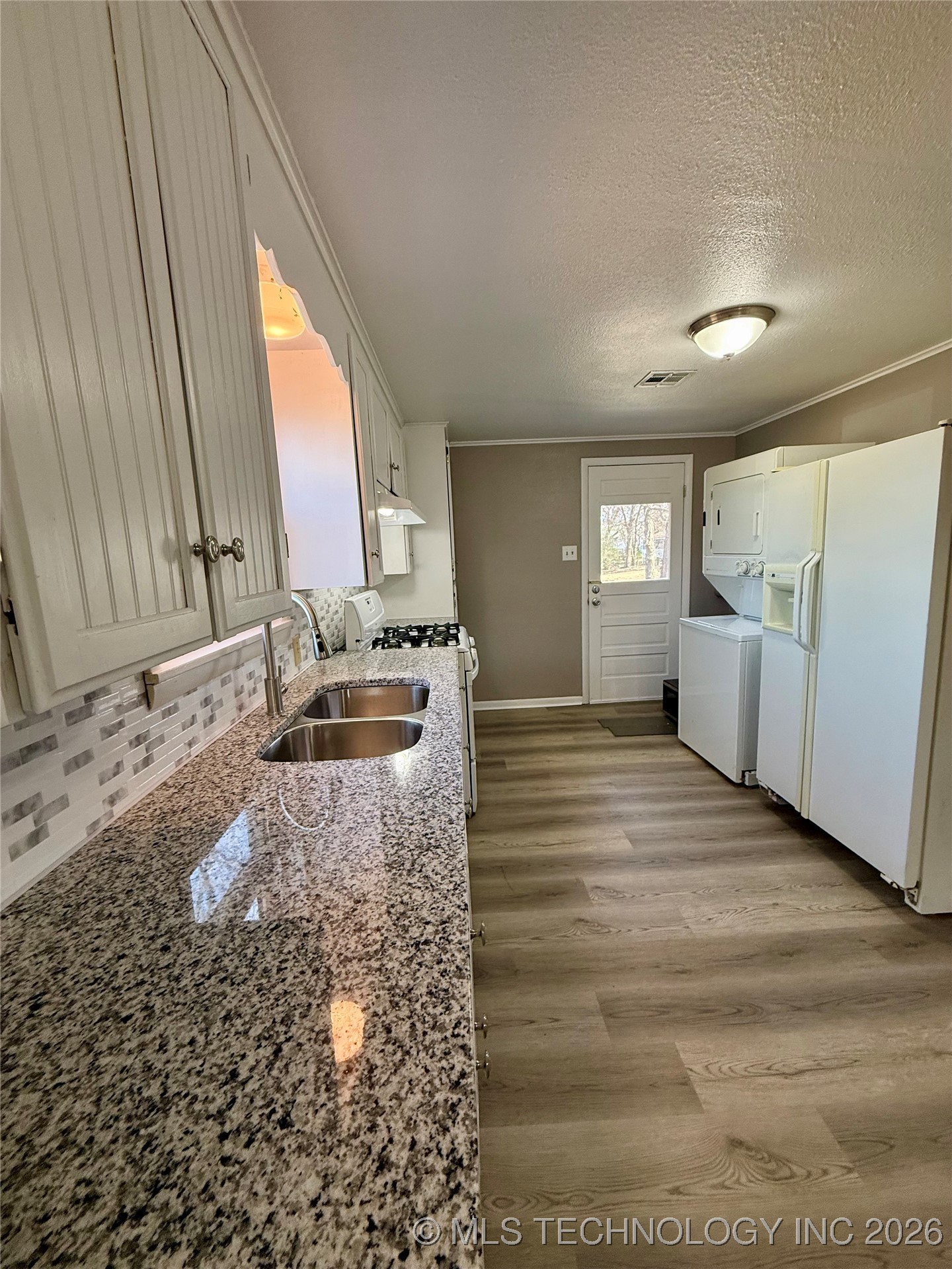 204 N Garrison Avenue Property Photo 21