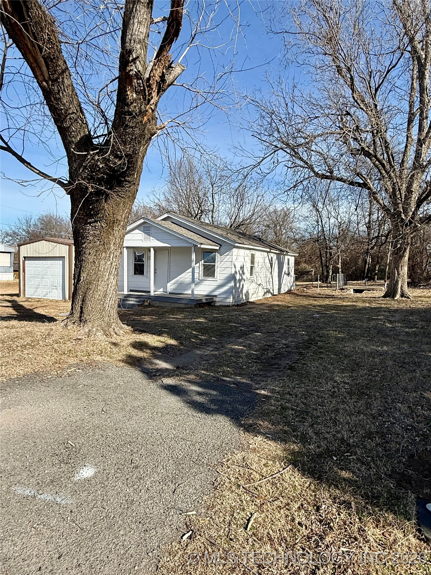 204 N Garrison Avenue Property Photo 24