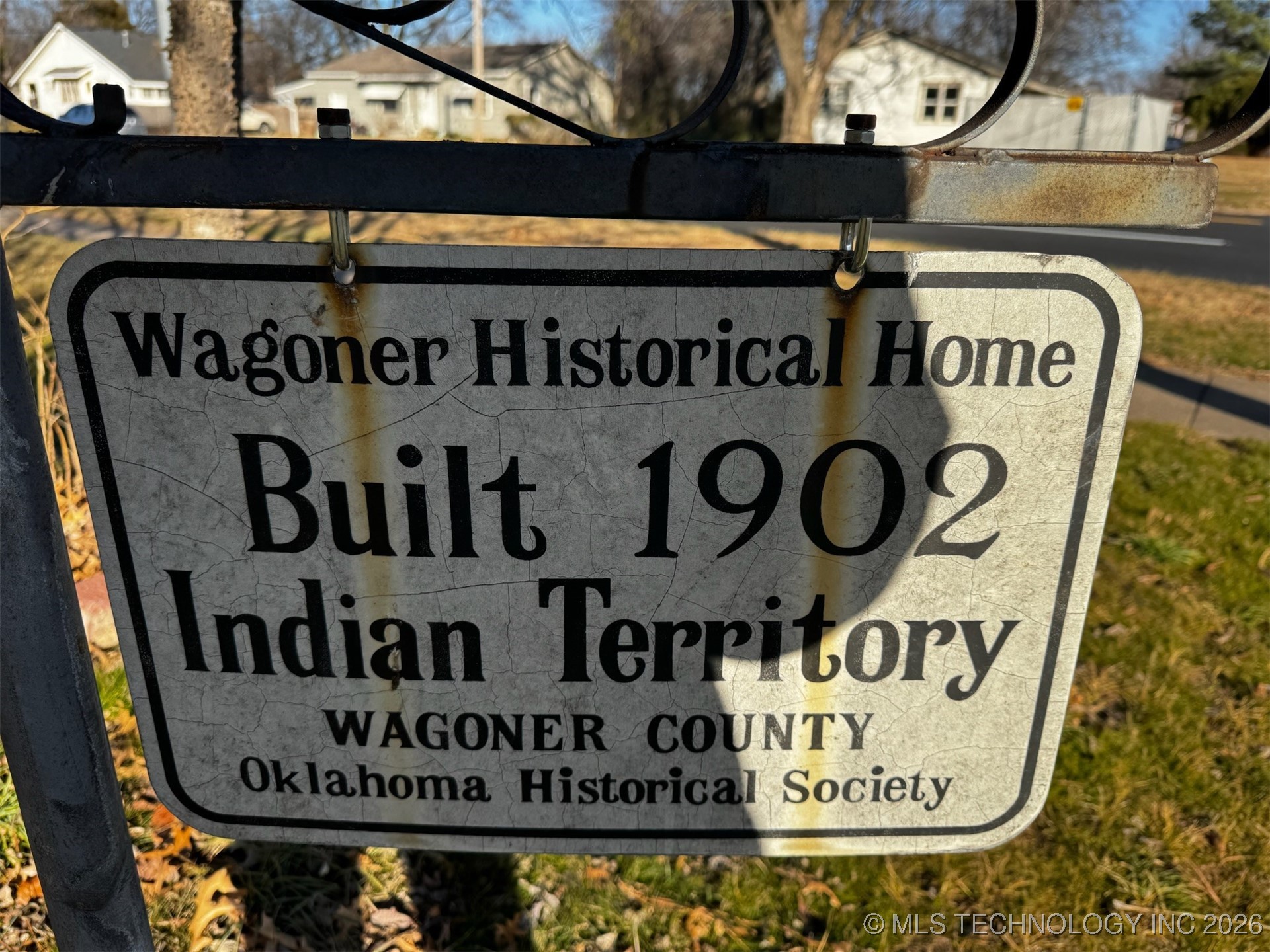 712 S Mcquarrie Avenue Property Photo 26