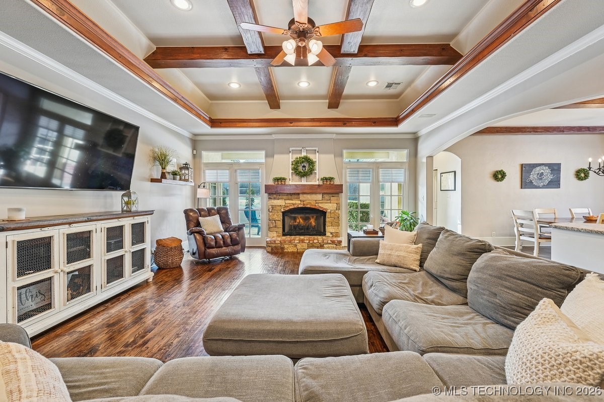 10612 S 91st East Avenue Property Photo 15