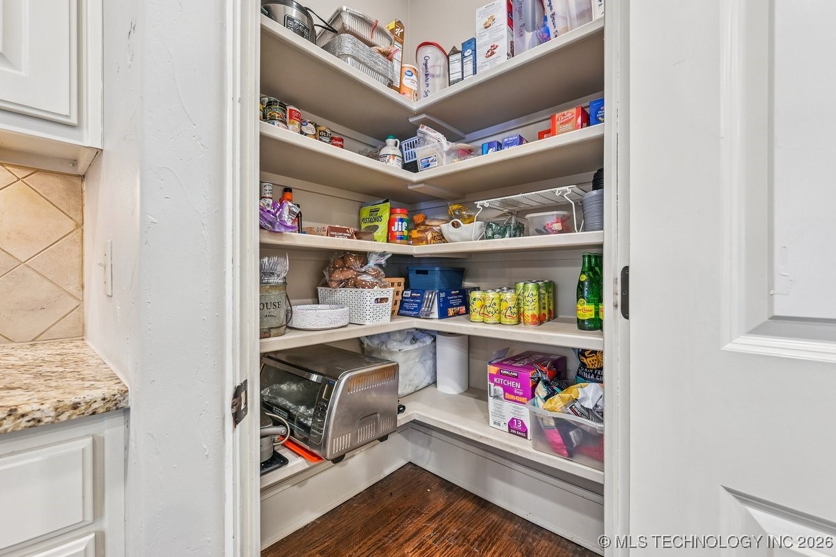 10612 S 91st East Avenue Property Photo 24