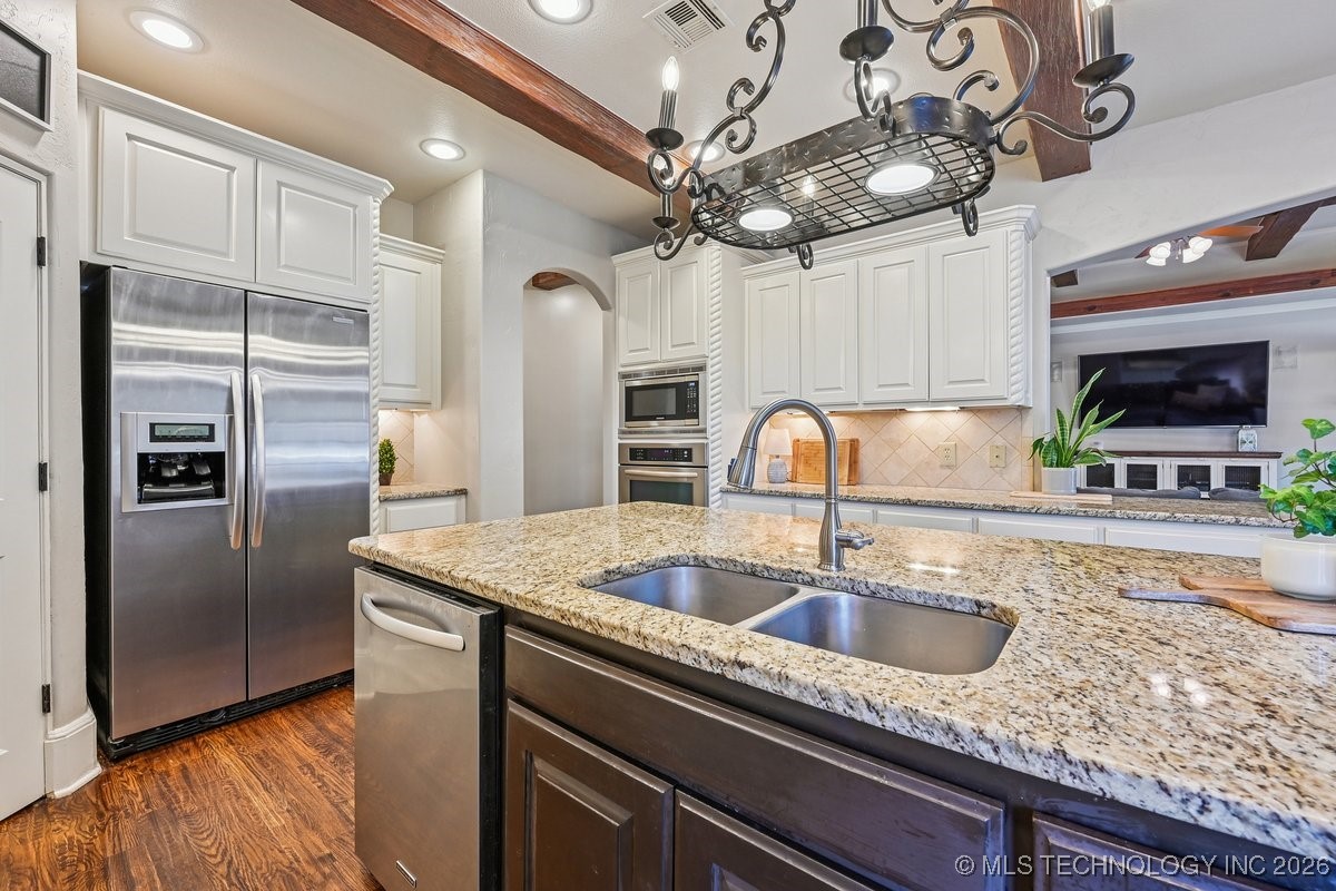 10612 S 91st East Avenue Property Photo 25