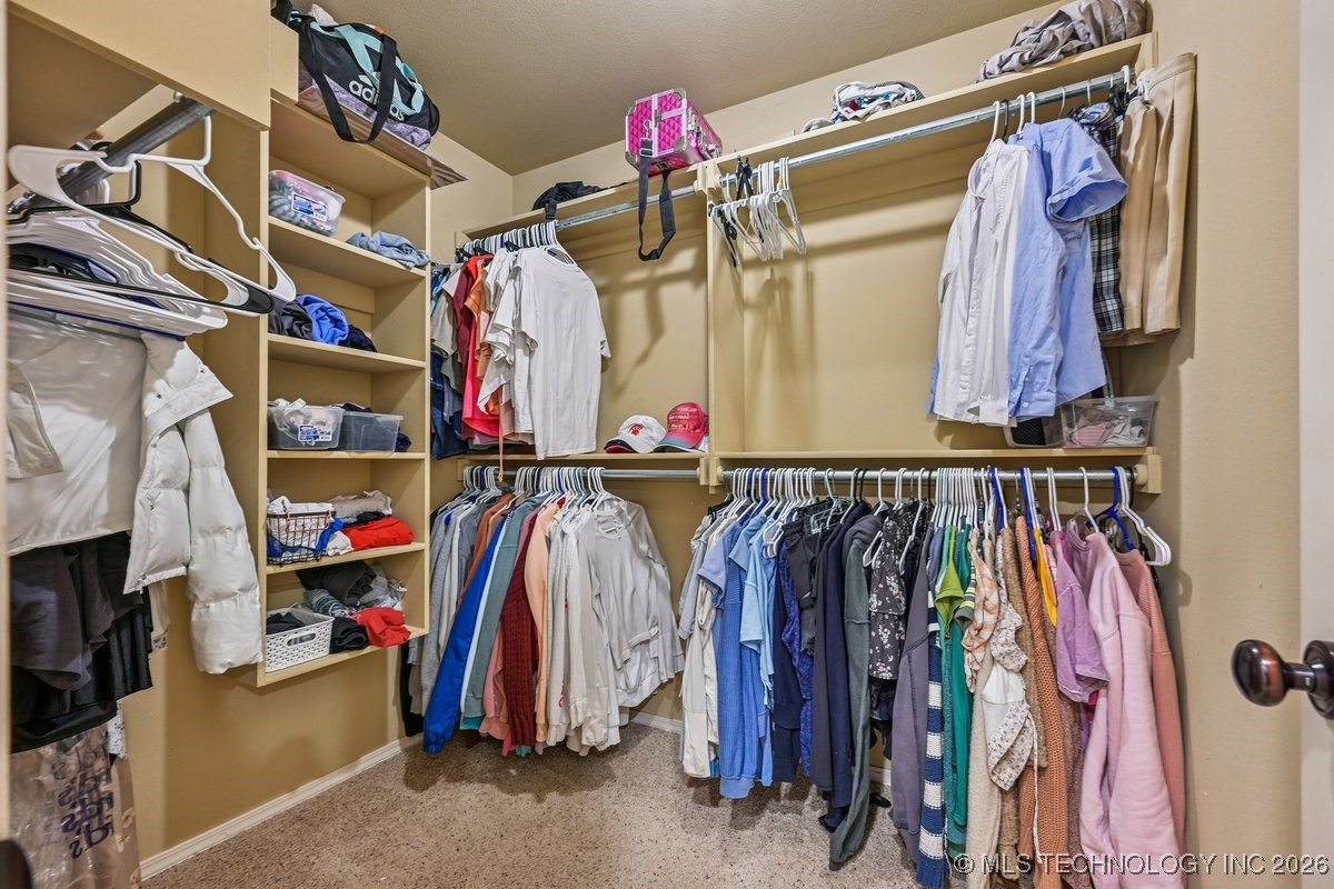 10612 S 91st East Avenue Property Photo 54