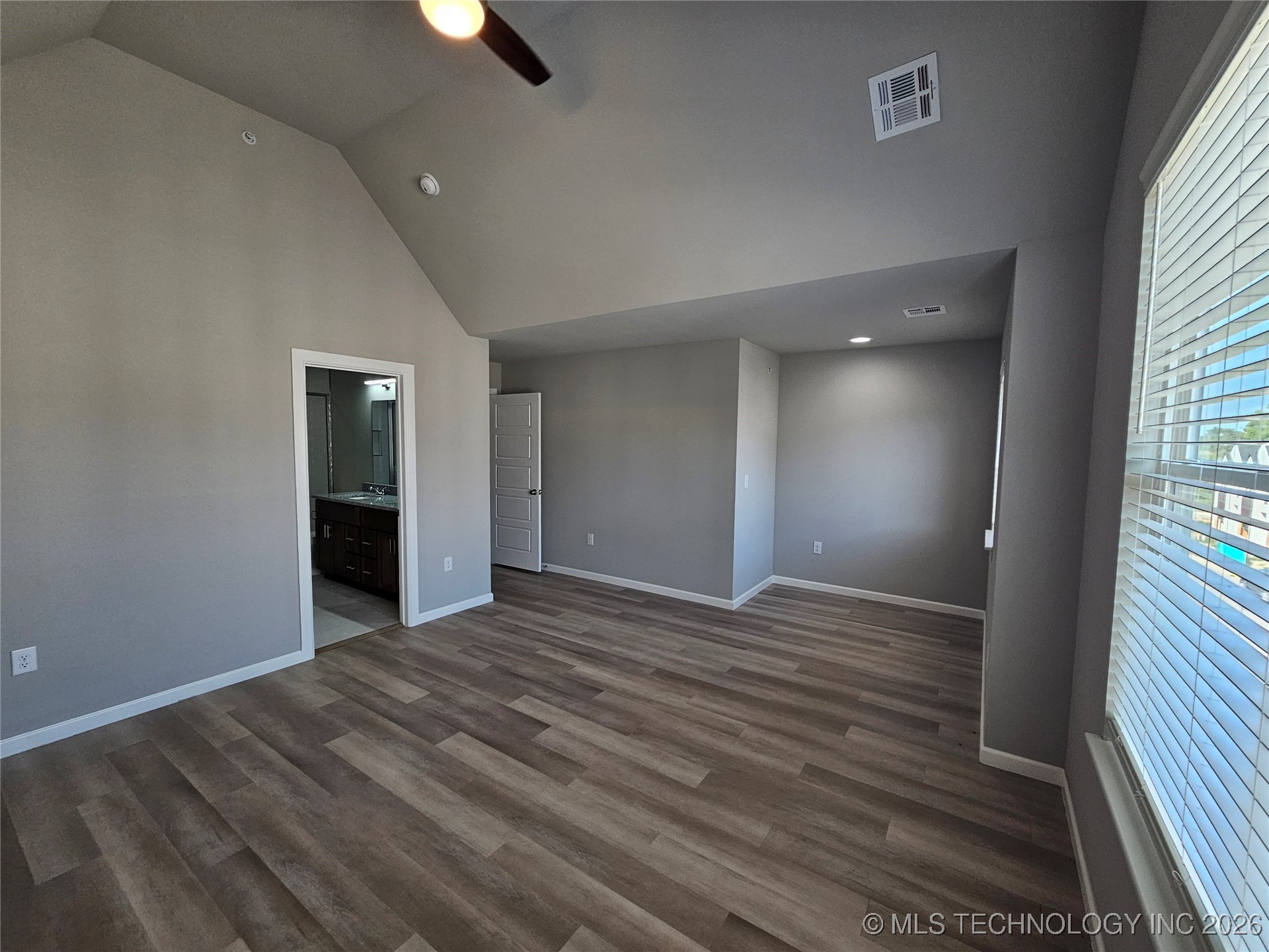 3416 Redbud Lane Property Photo 9