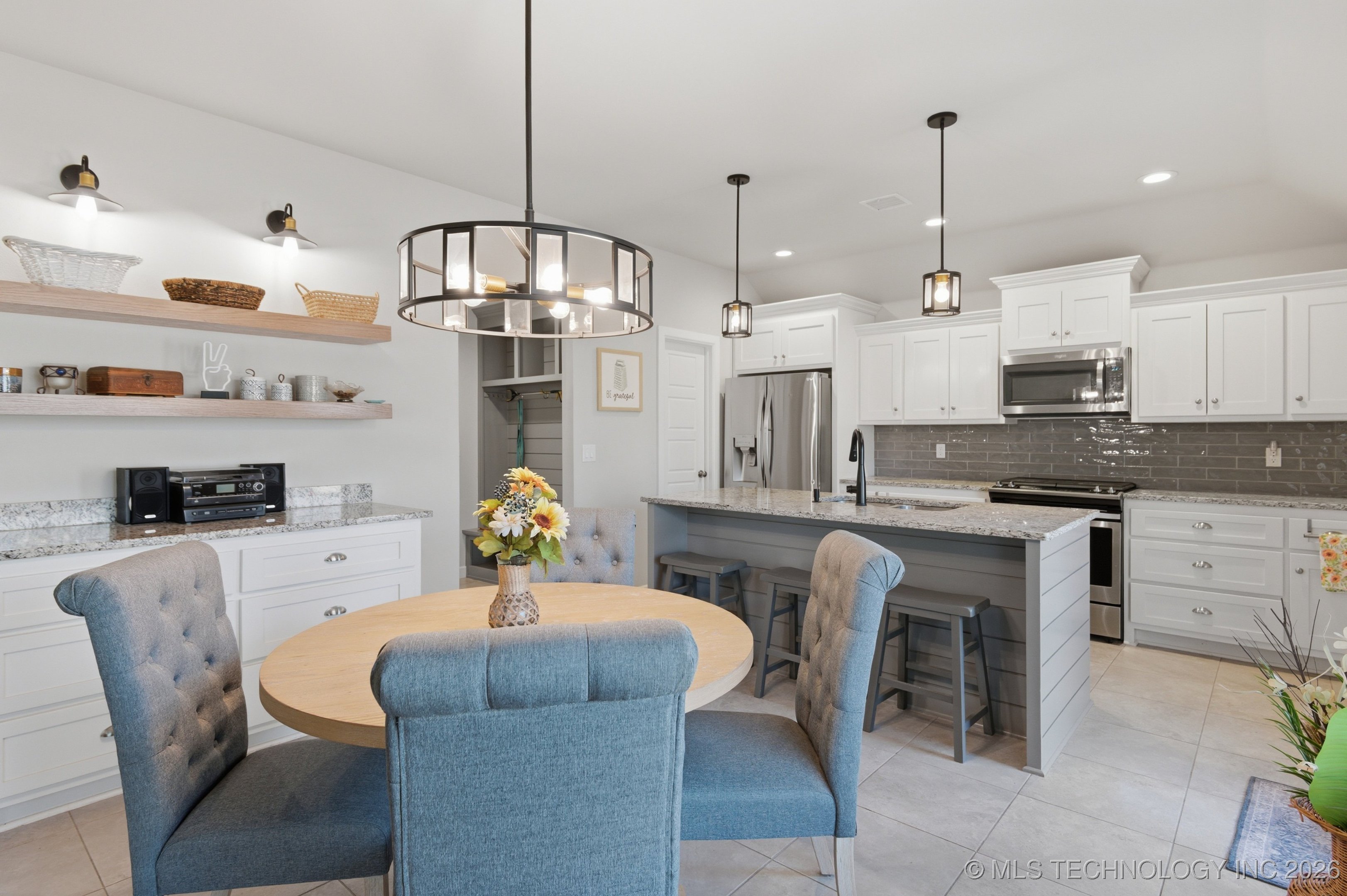 2604 W Natchez Street Property Photo 9