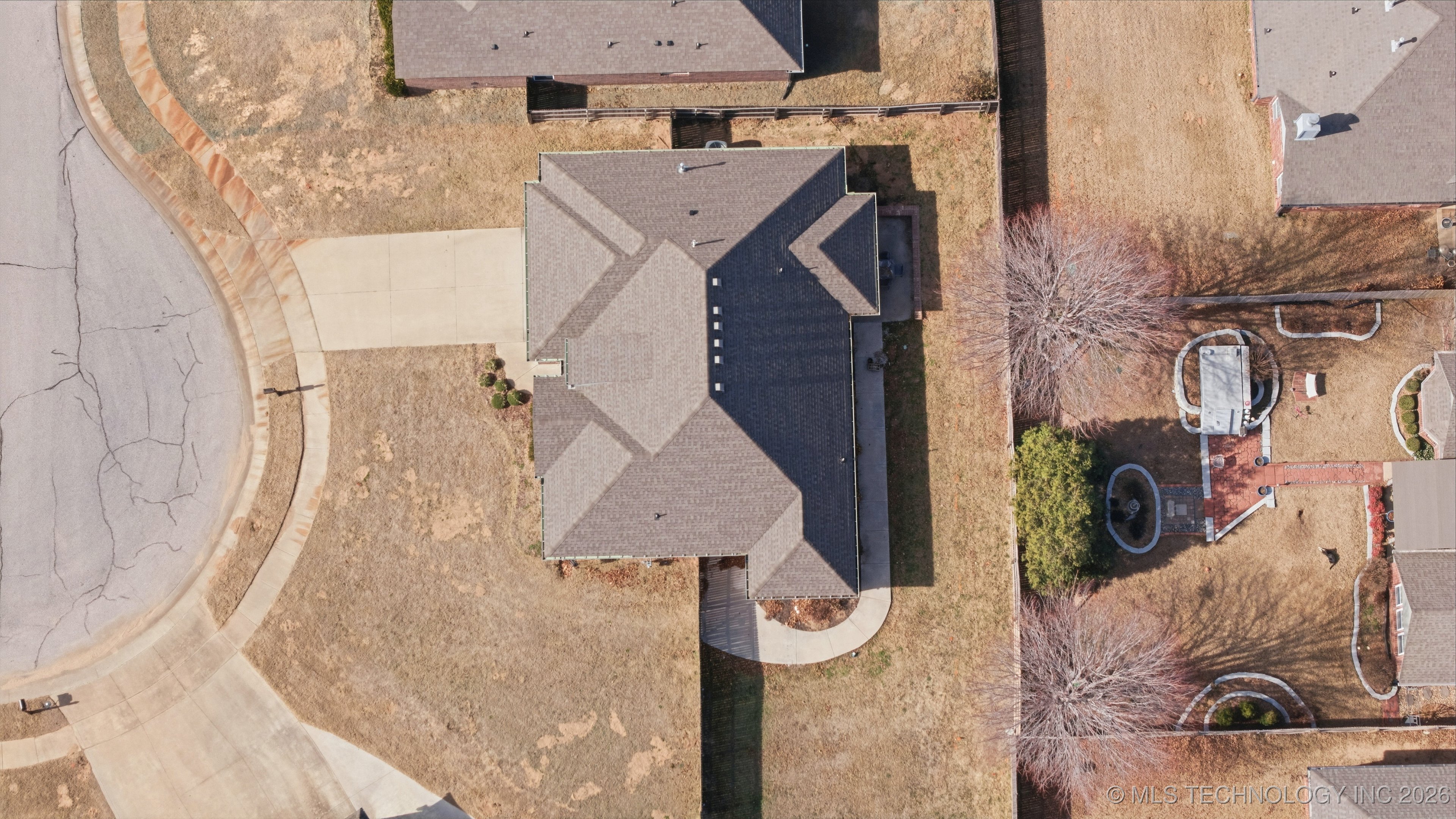 2604 W Natchez Street Property Photo 31