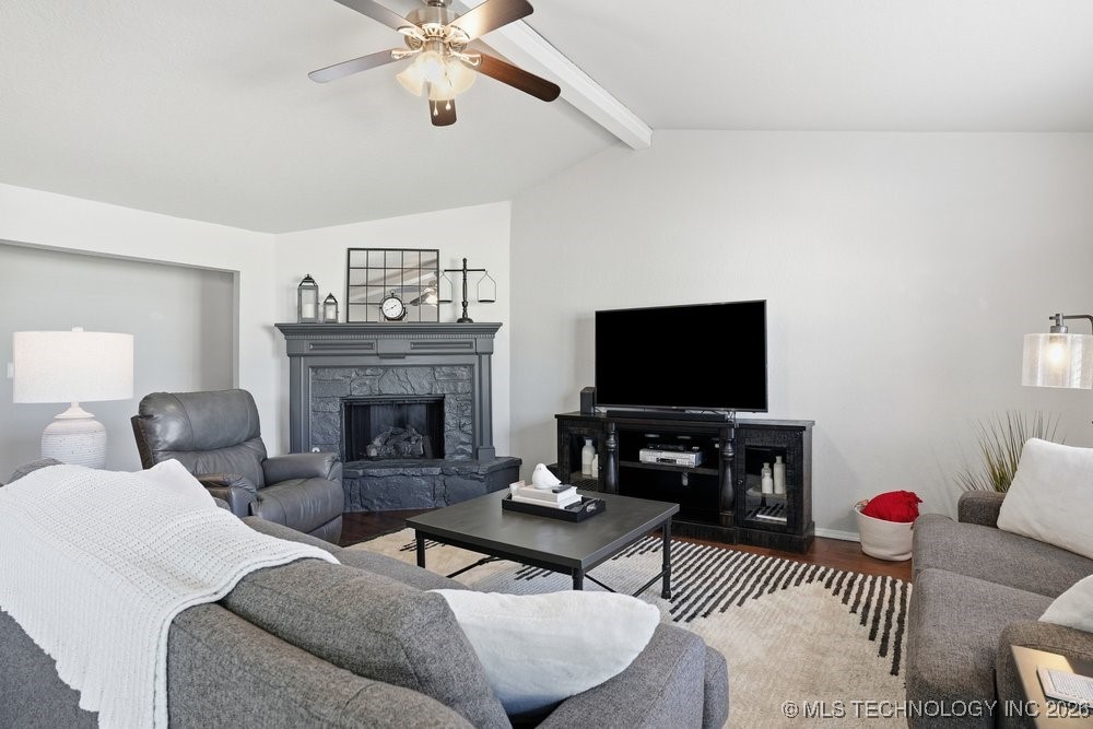 1913 Glendale Road Property Photo 8