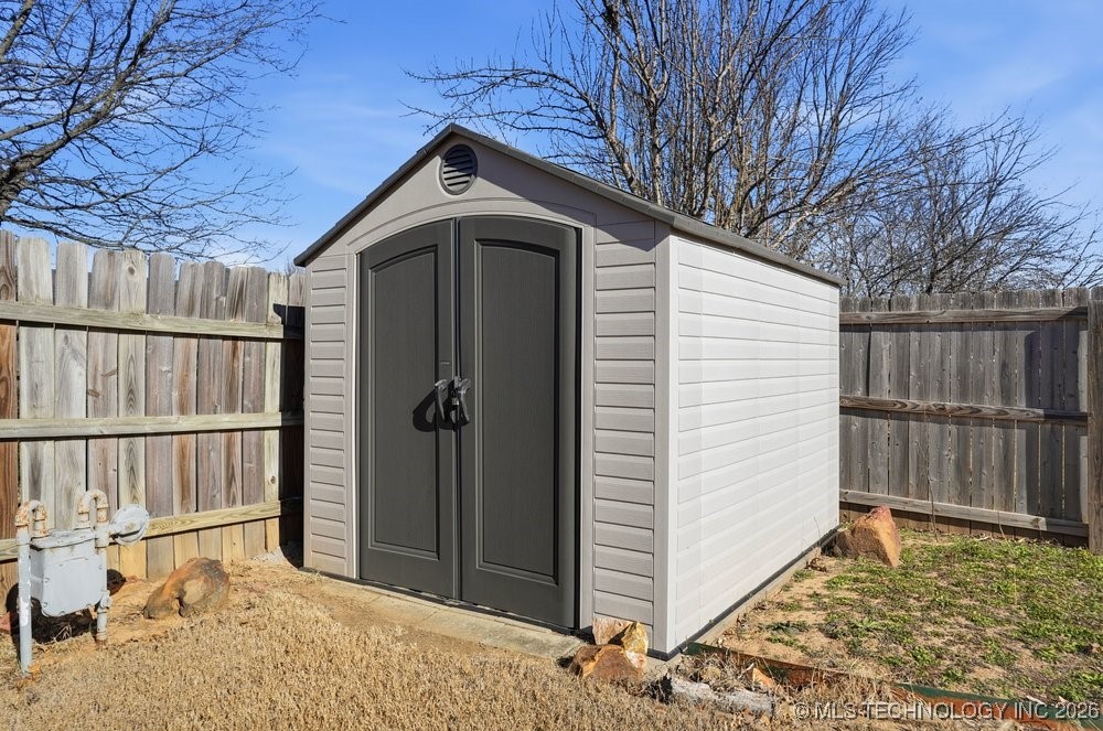 1913 Glendale Road Property Photo 32