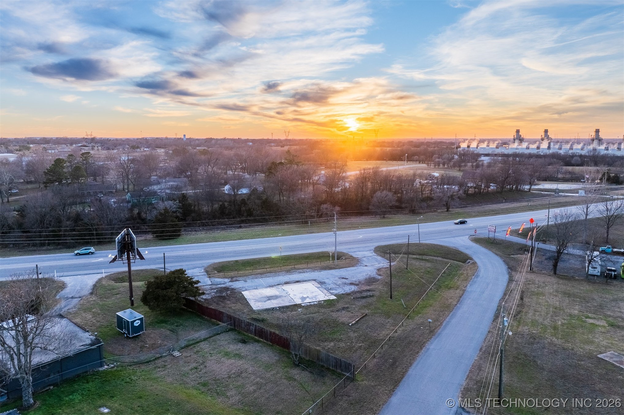 25901 E 51 Highway Property Photo 7